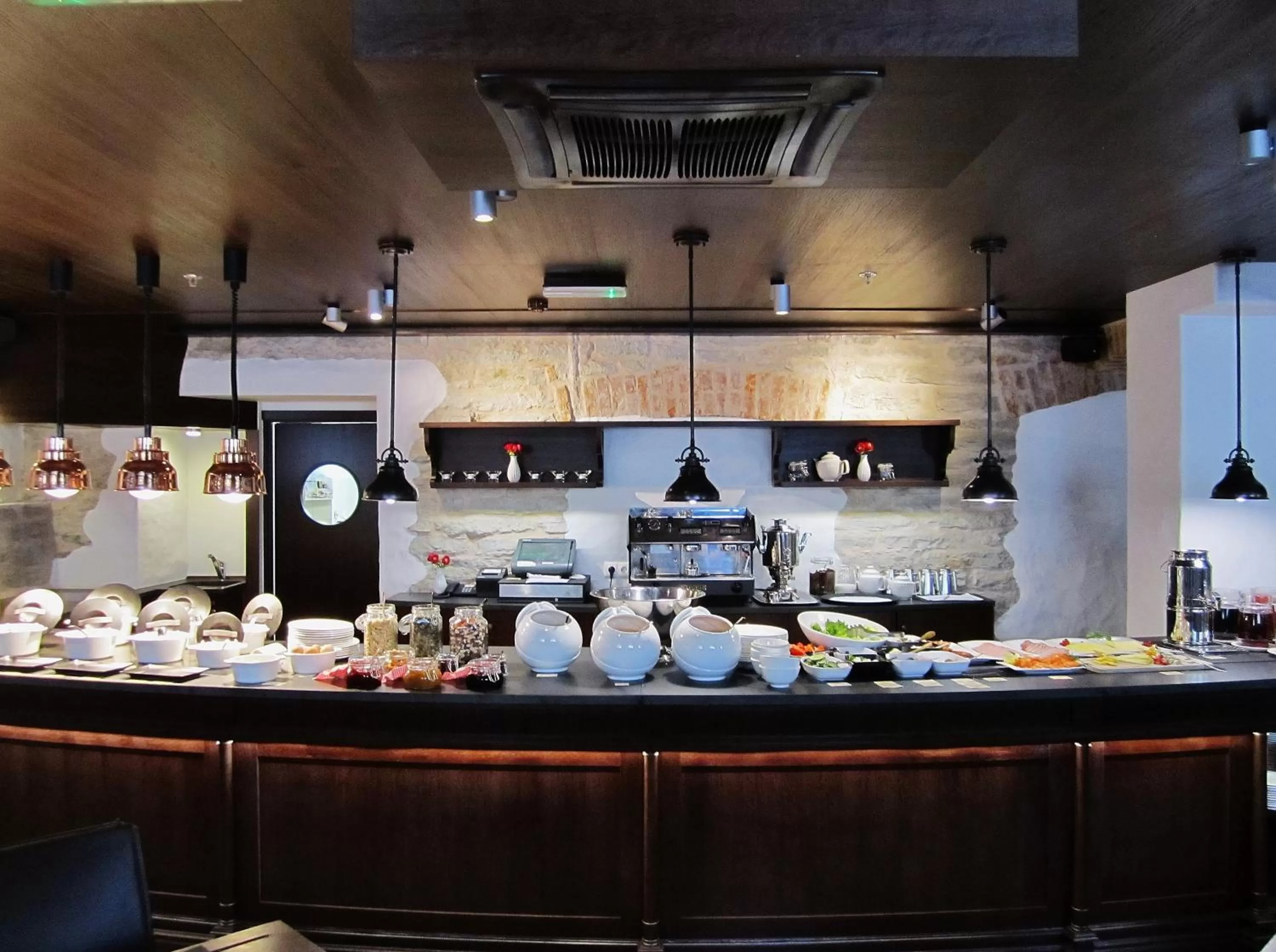 Restaurant/places to eat in The von Stackelberg Hotel Tallinn