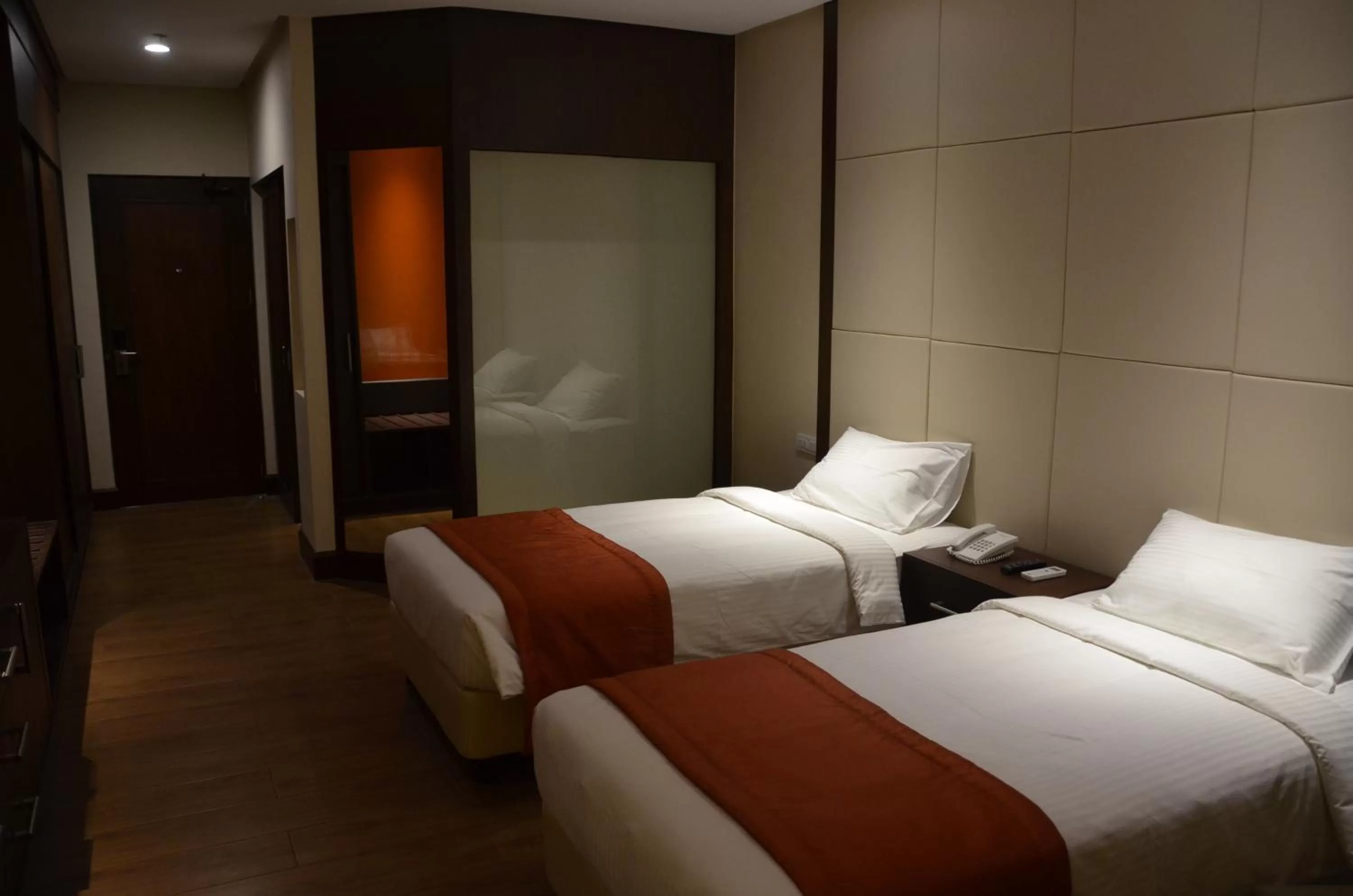 Photo of the whole room, Bed in Hotel Monticello Tagaytay