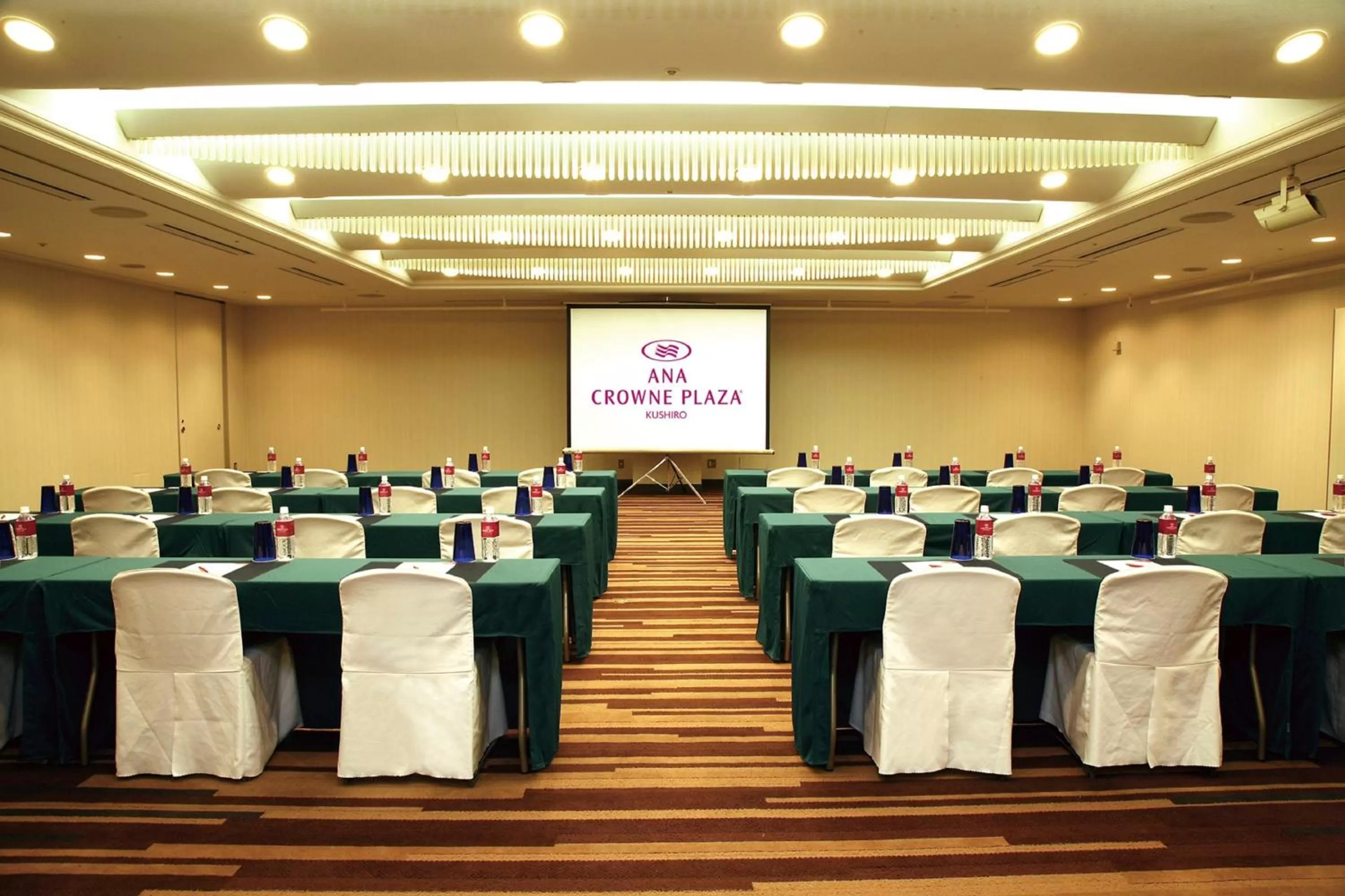 Meeting/conference room in ANA Crowne Plaza Hotel Kushiro, an IHG Hotel
