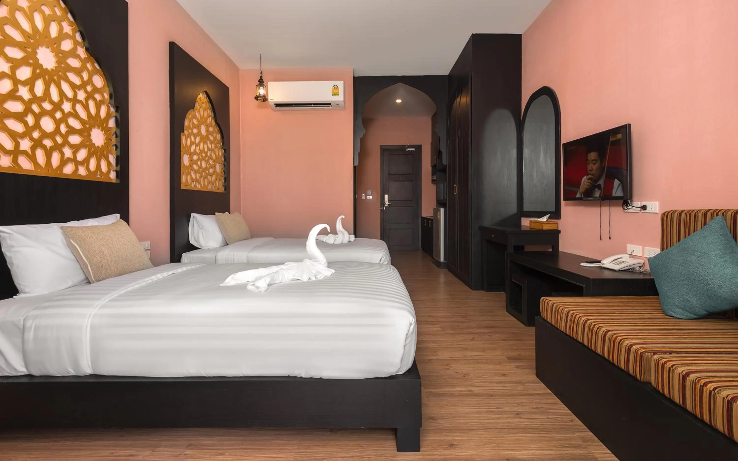 Bed in Anchanlina Hotel - SHA Plus