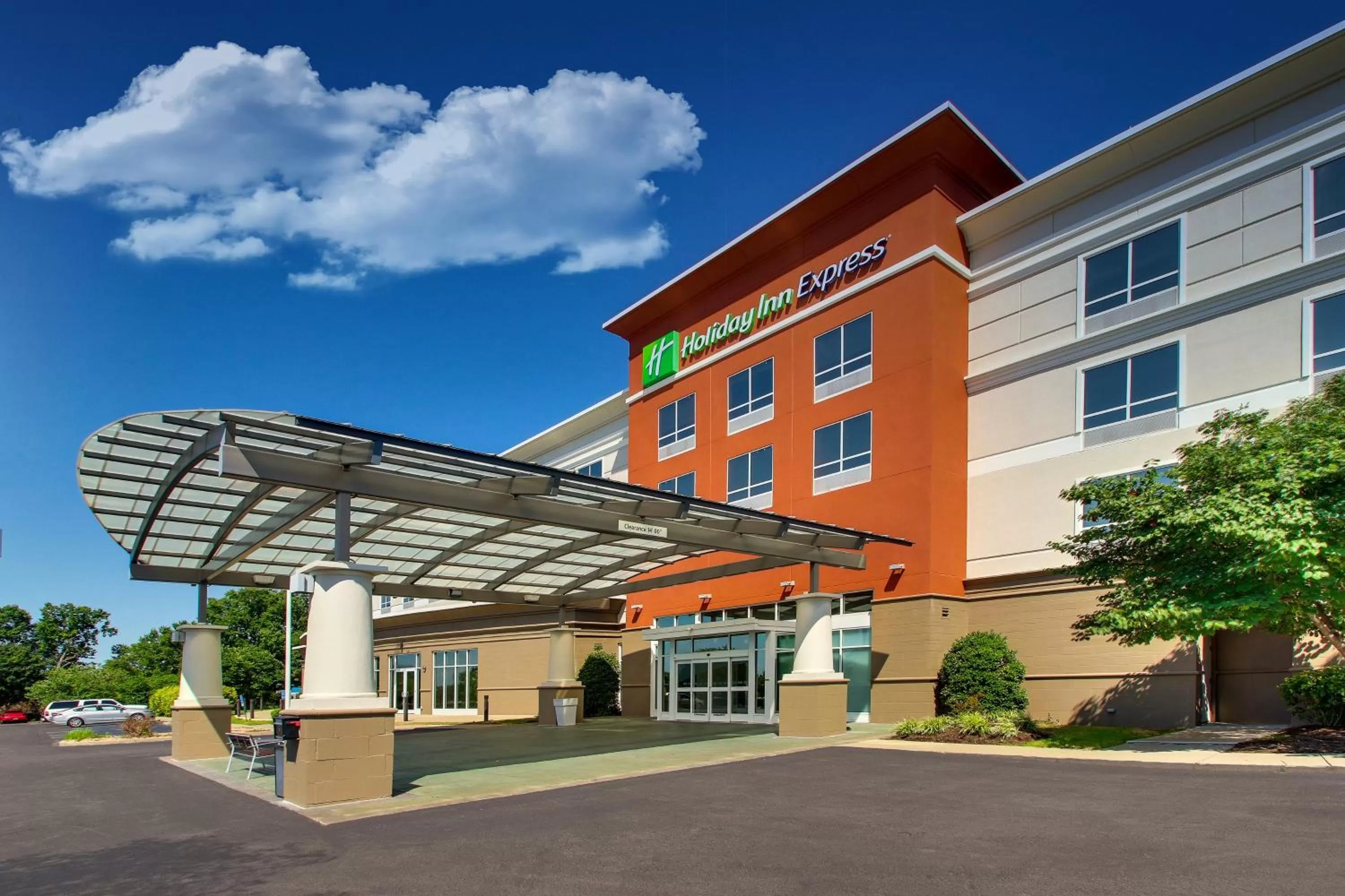 Property building in Holiday Inn Express Georgetown by IHG