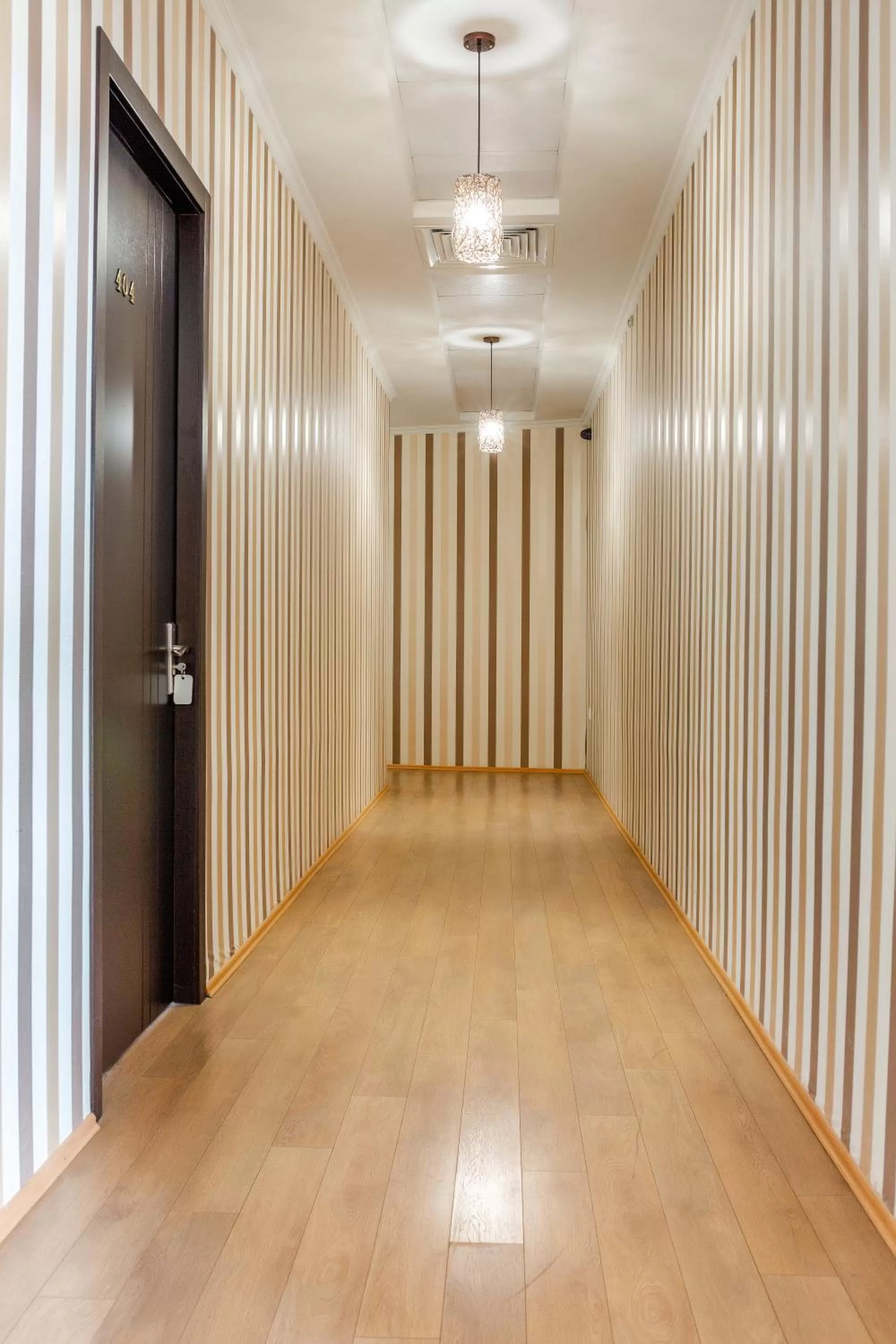 Property building in Hotel Marlyn