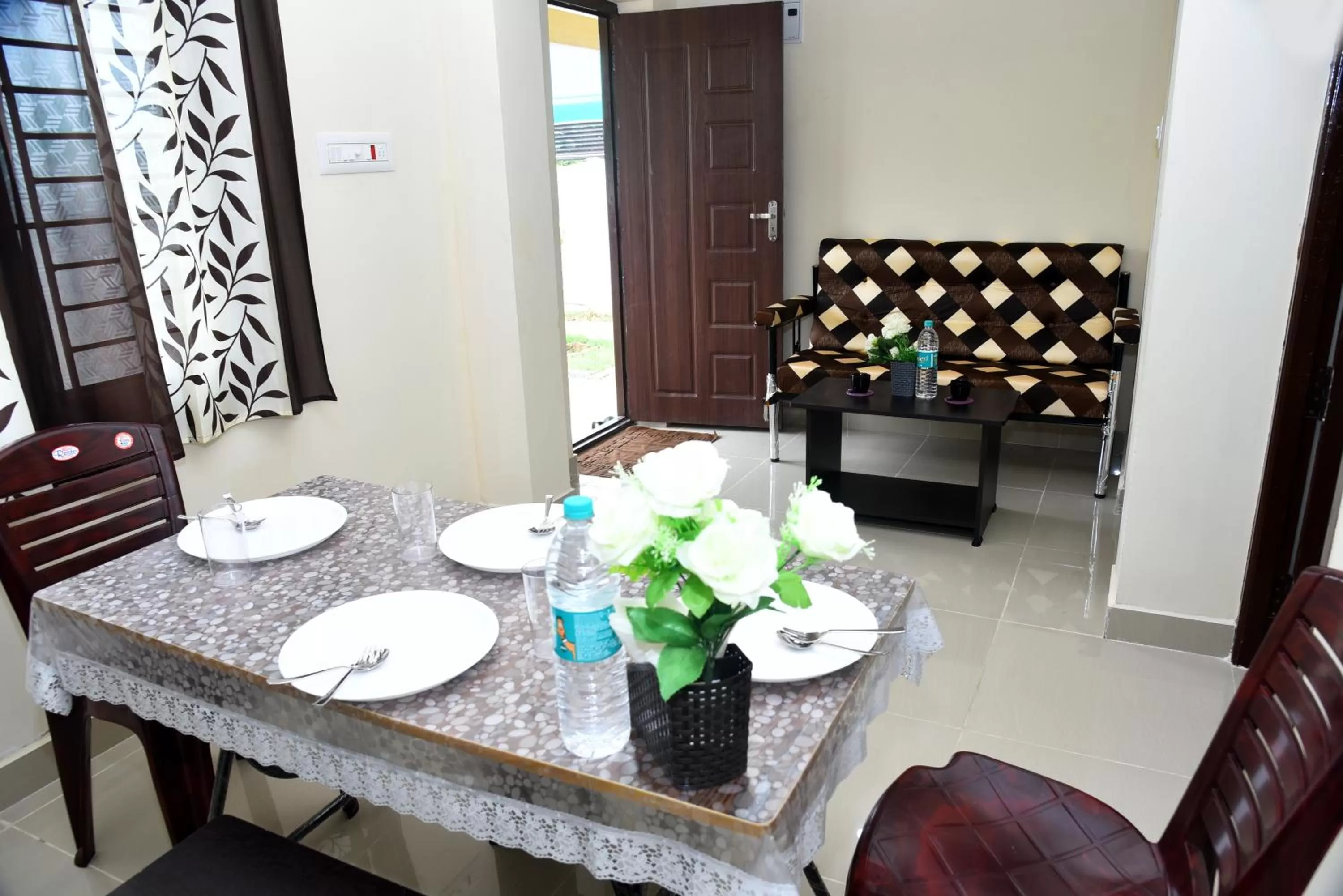 Dining area in Kumbakonam Inn Hotels - Kumbakonam Inn Stay