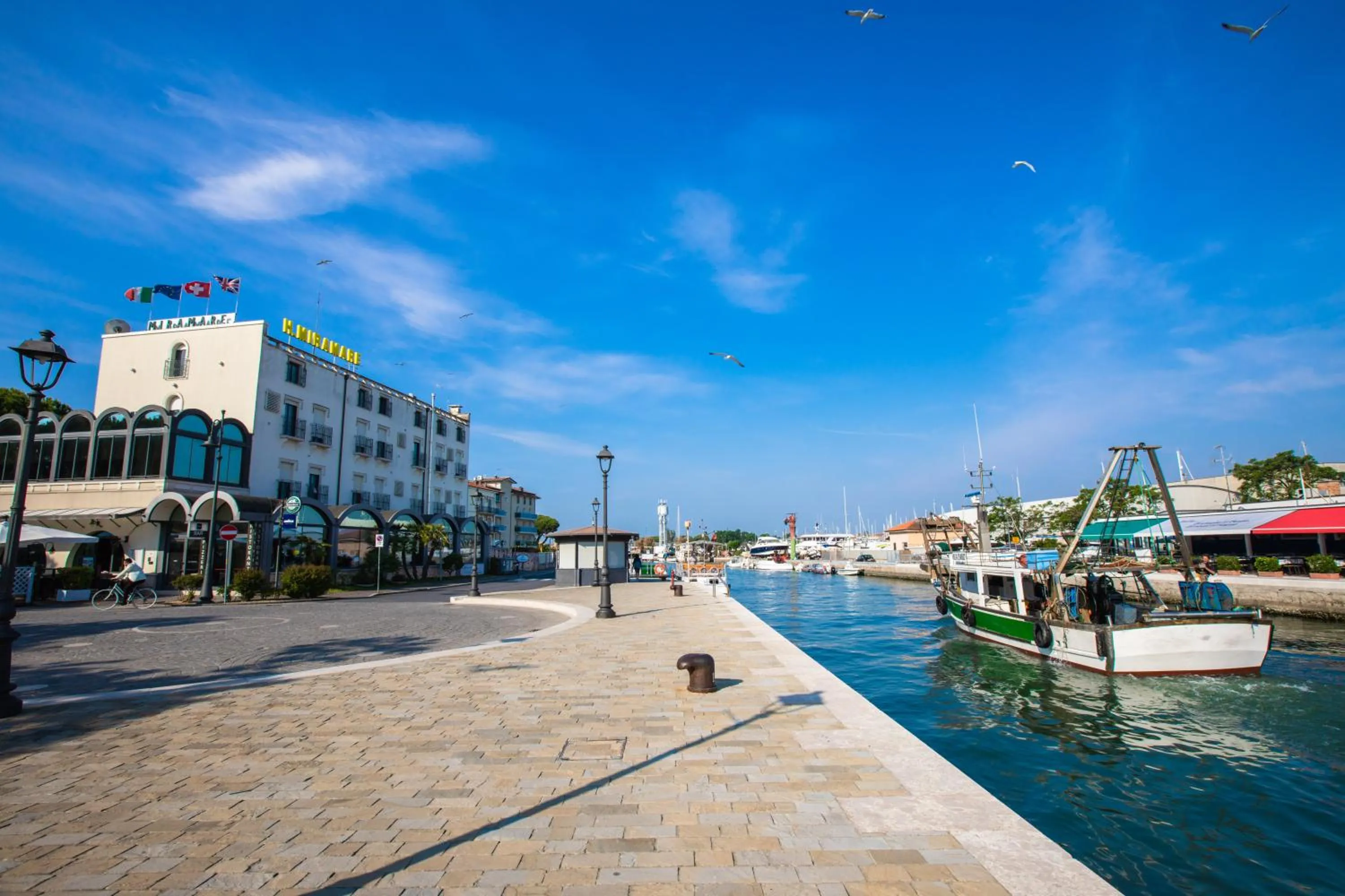 Neighbourhood in Miramare Hotel Ristorante Convegni