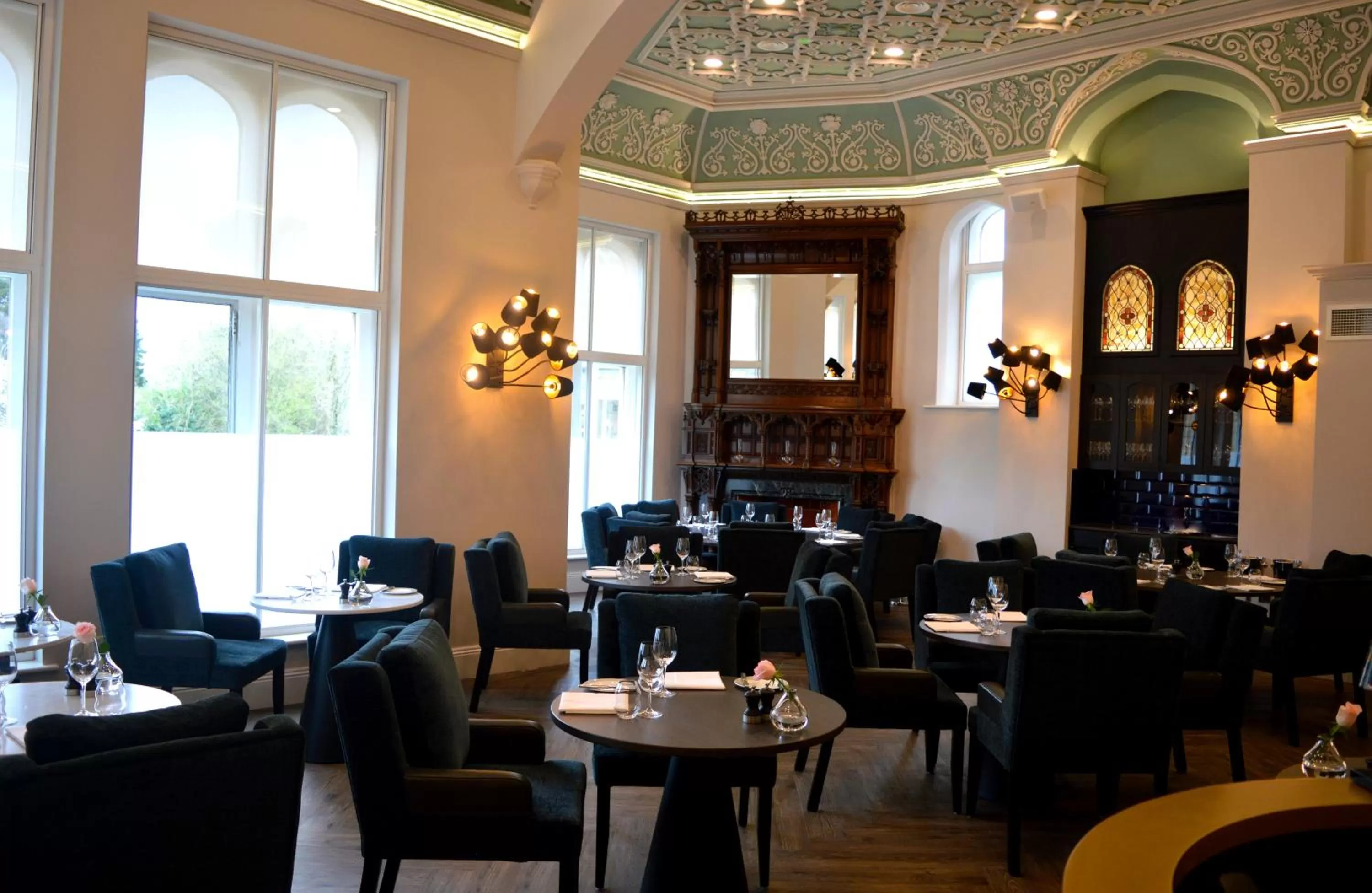 Restaurant/places to eat in Oddfellows On The Park