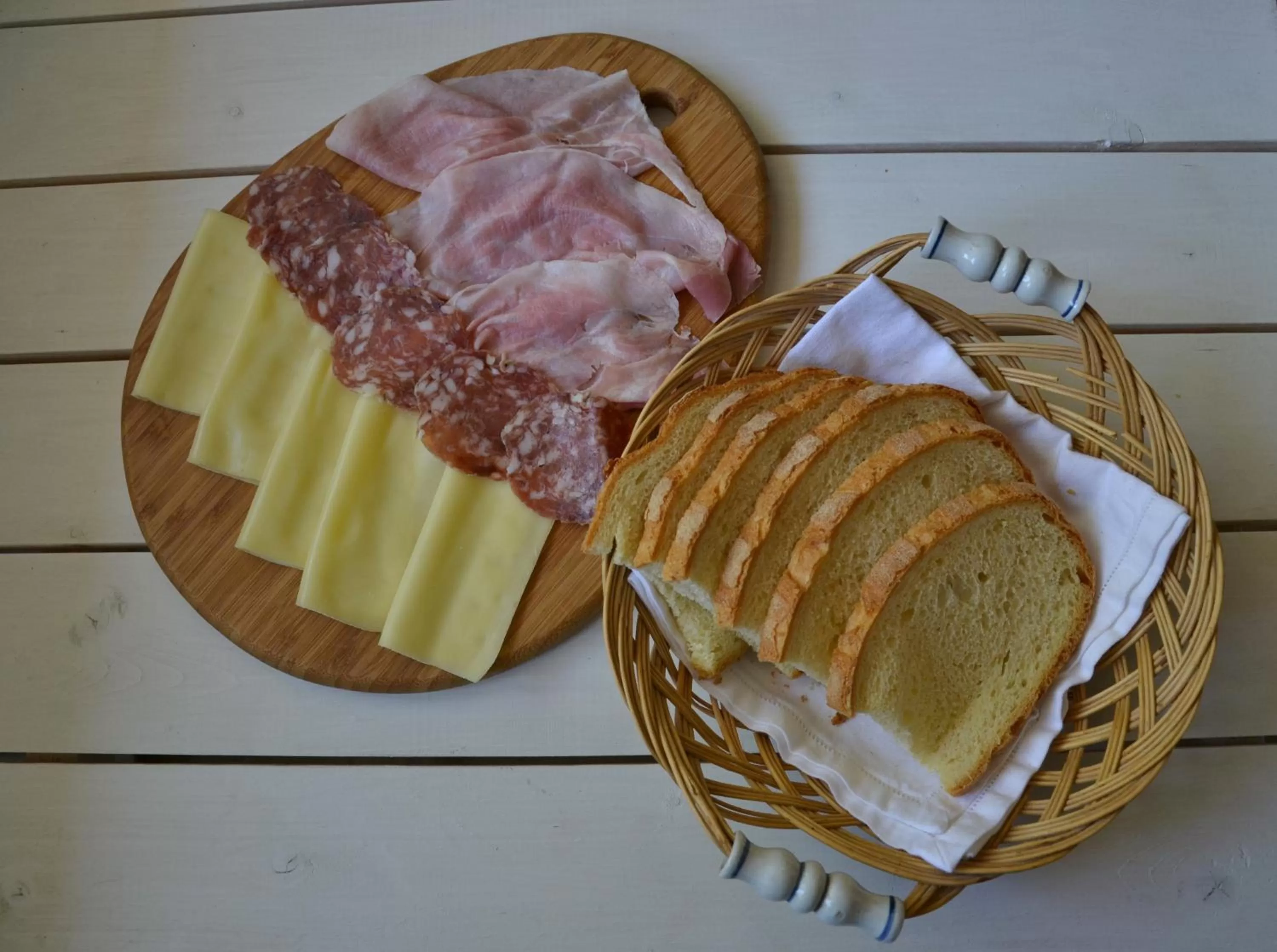 Buffet breakfast in La Combriccola