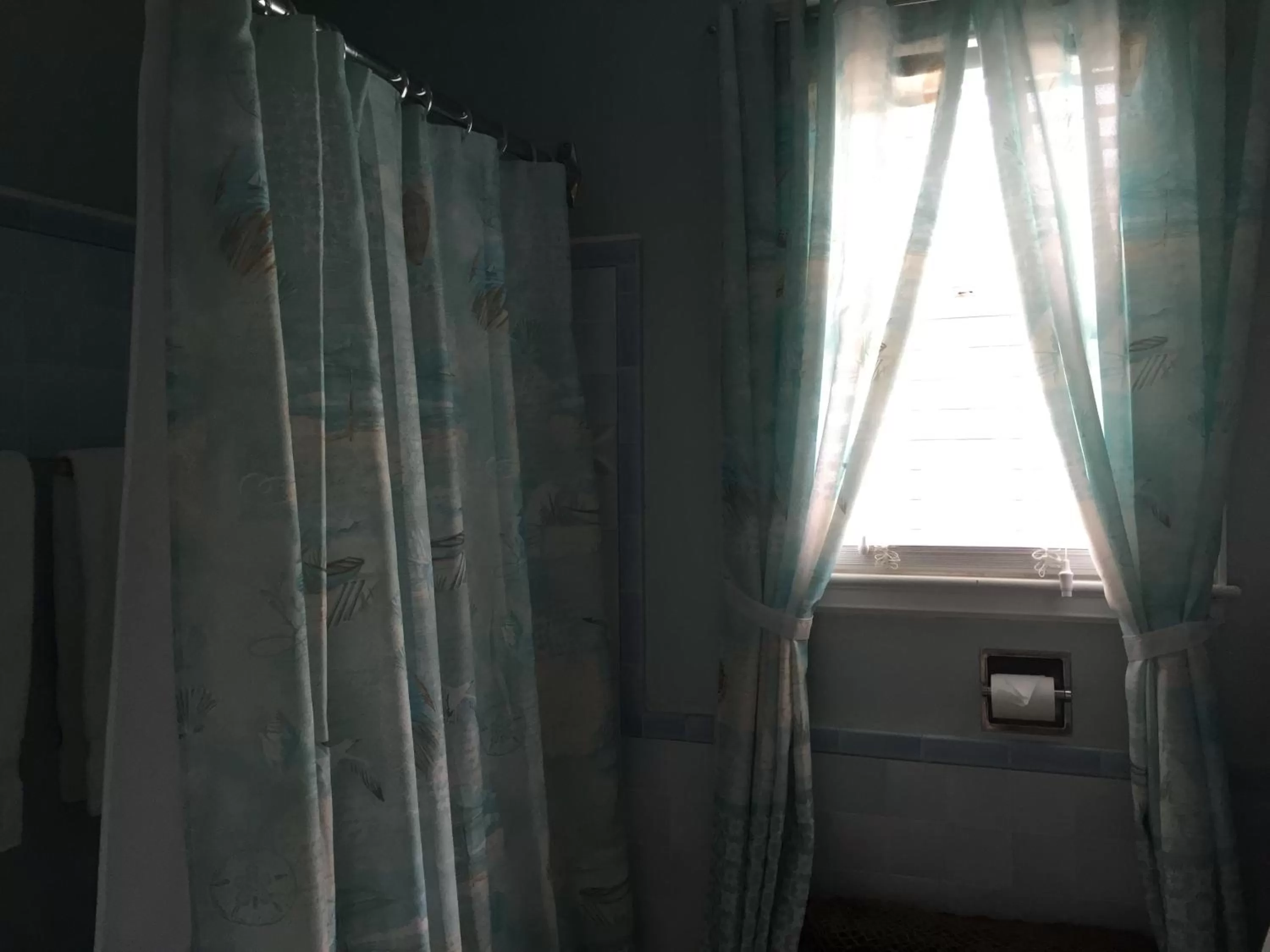 Decorative detail in Harborview Inn