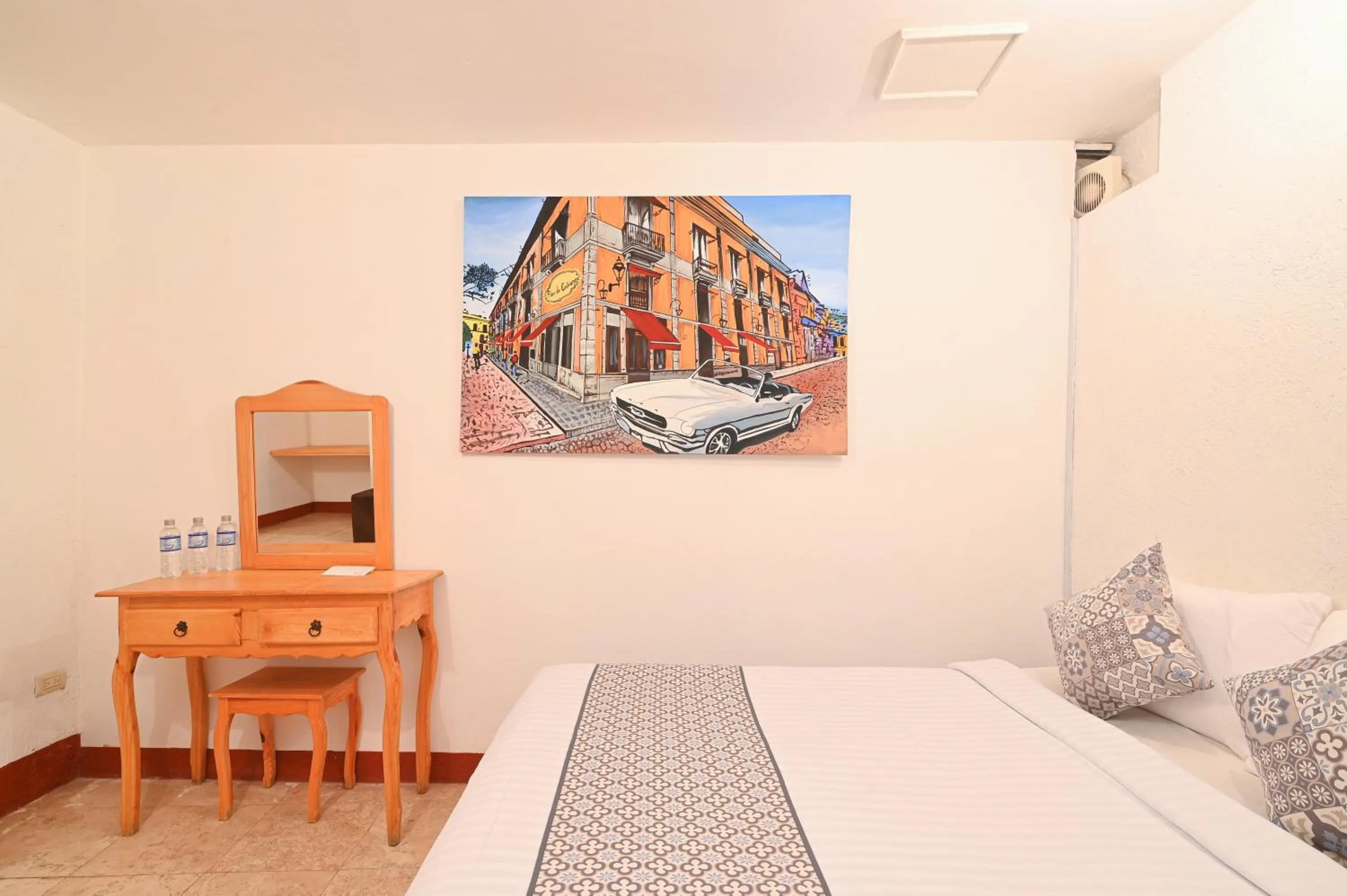 Bed in Hotel Meson Cuevano