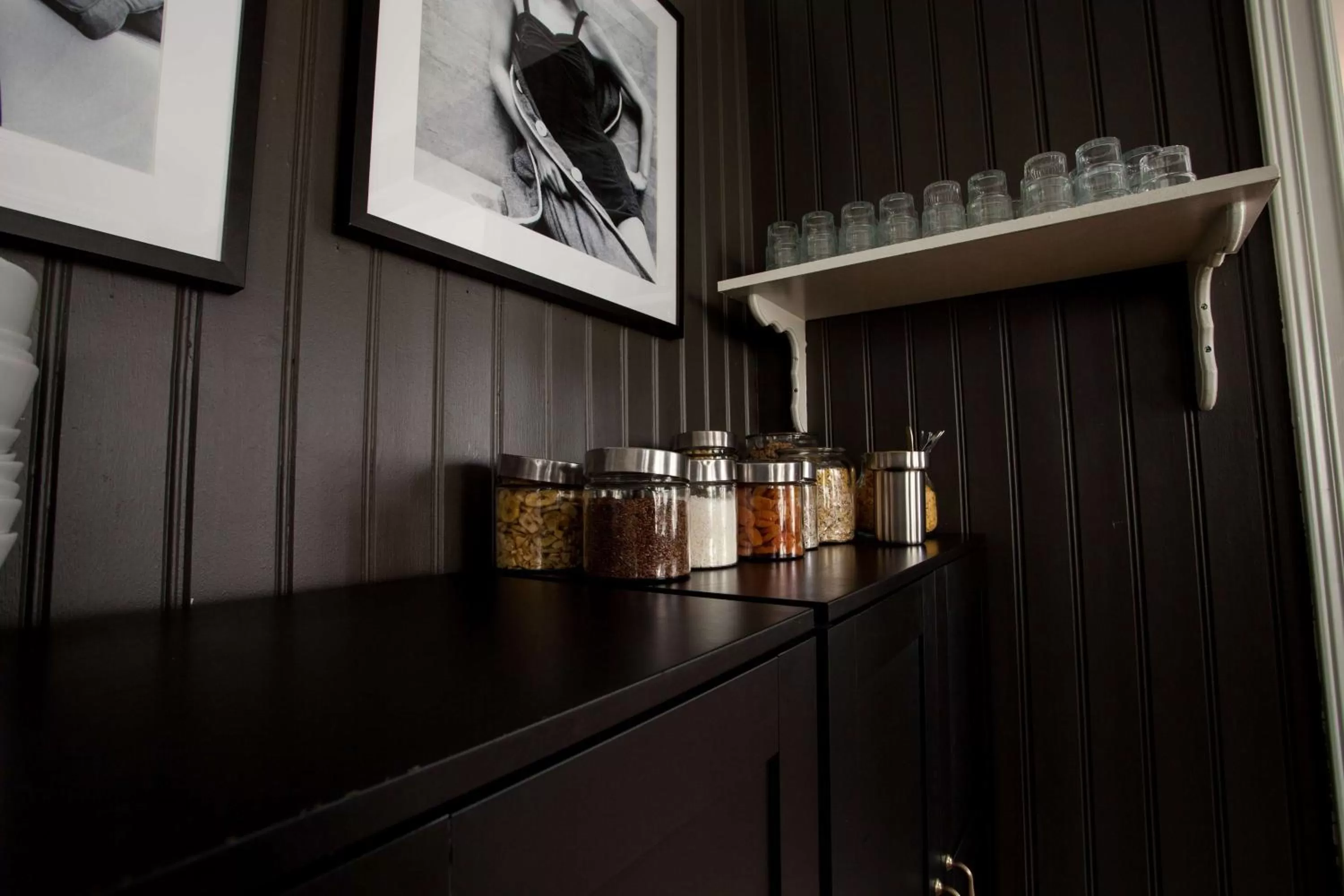 Restaurant/places to eat in Centric Hotel