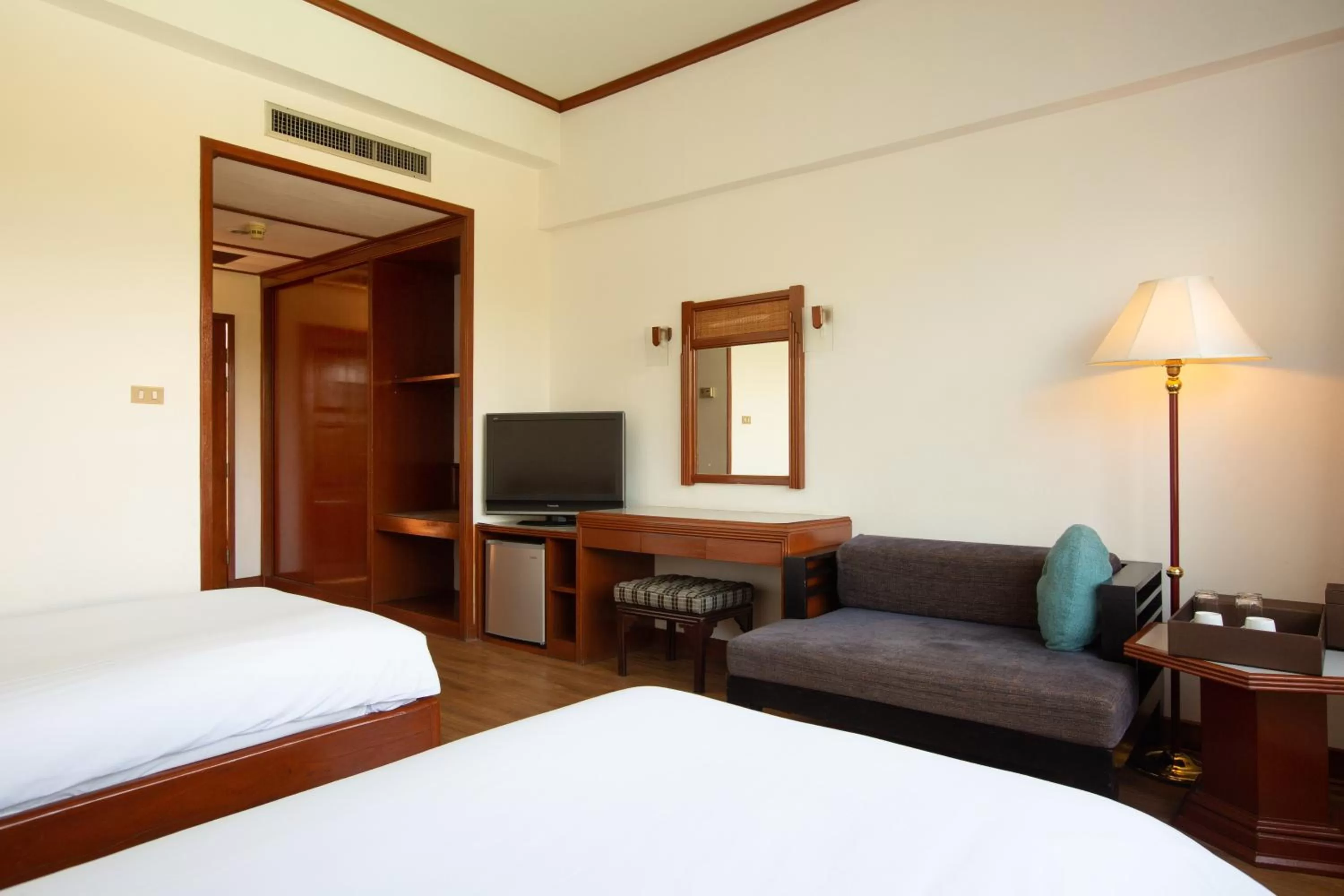 Bedroom, Bed in Centara Life Hotel Mae Sot