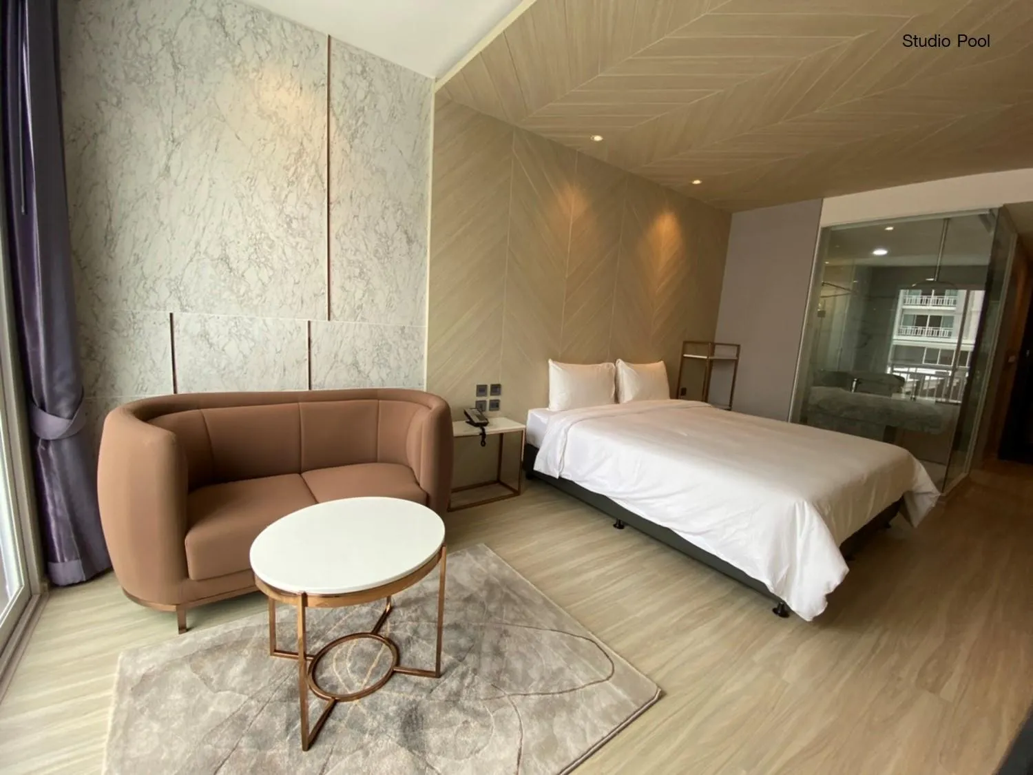 Bedroom, Bed in Golden City Rayong Hotel