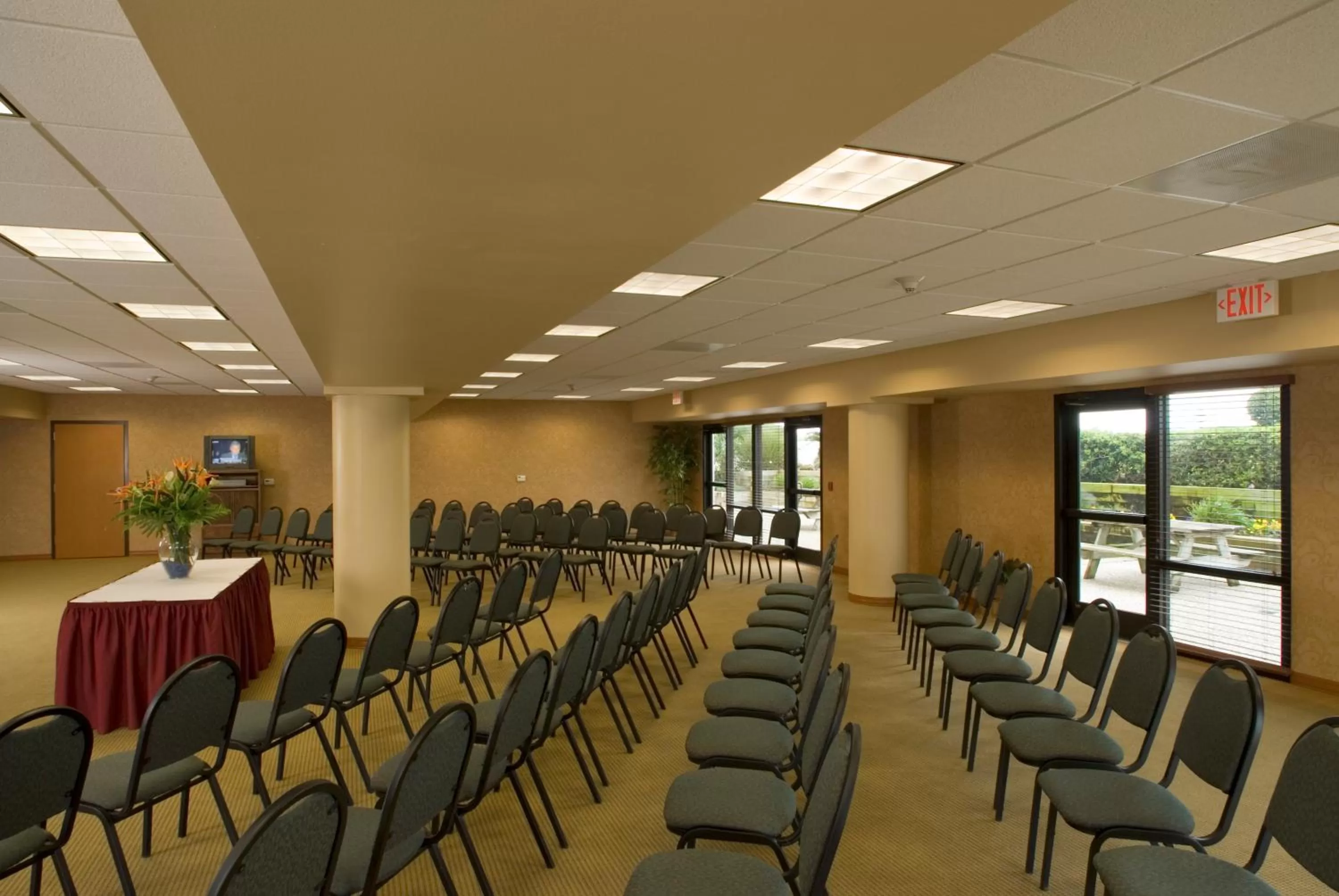 Business facilities in Casa Del Mar Beachfront Suites