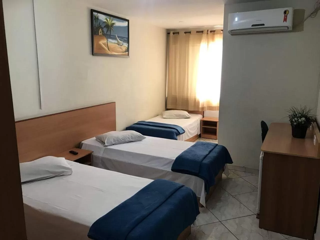 Bed in San Francisco Plazza Hotel