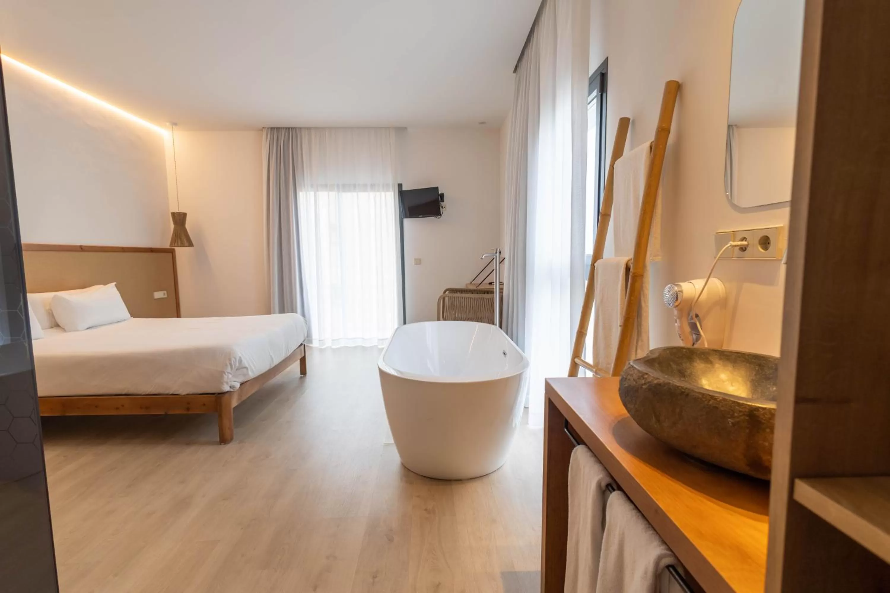 Photo of the whole room, Bathroom in Play Hotel Ibiza - Adults Only