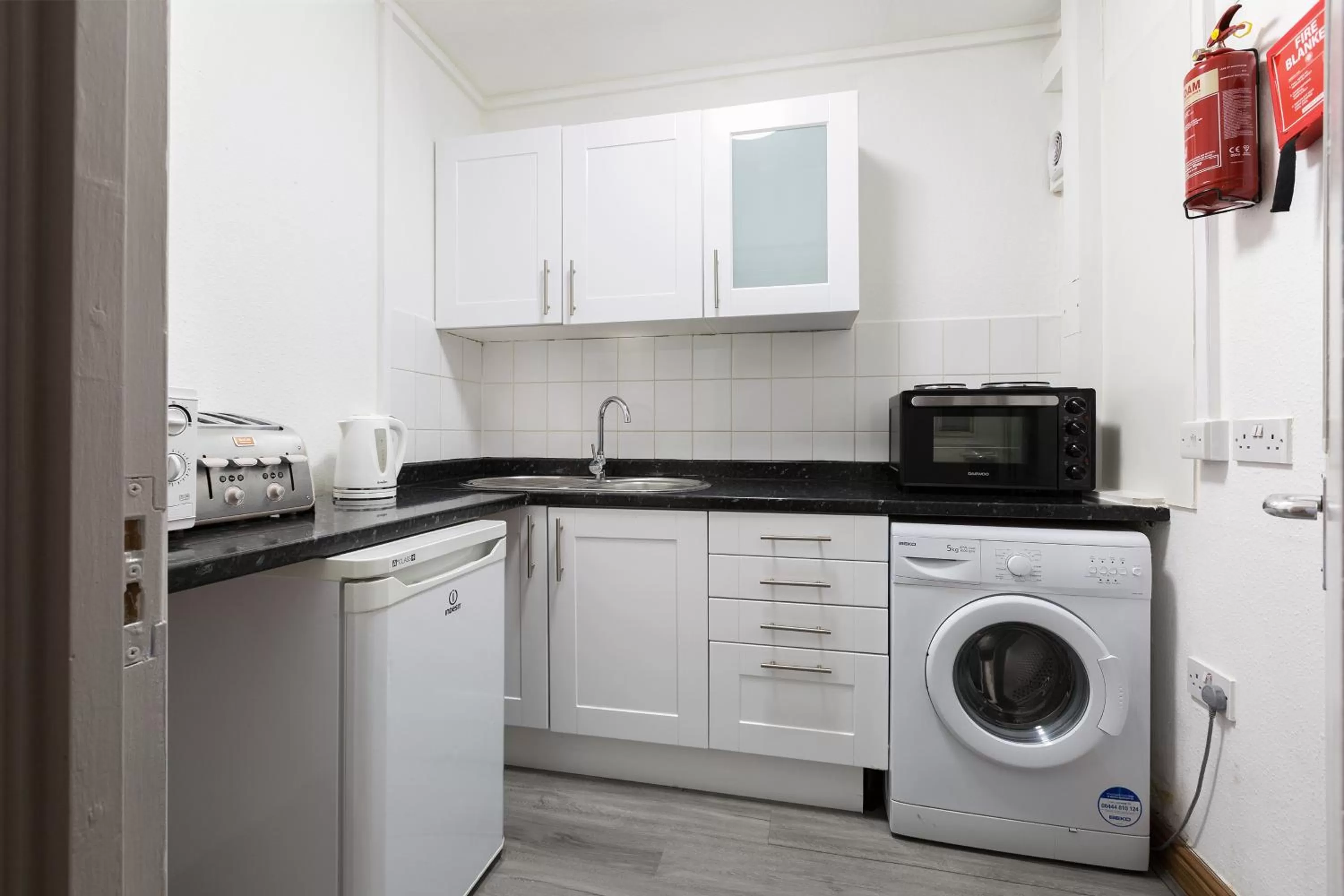Kitchen or kitchenette in Central Hoxton Shoreditch