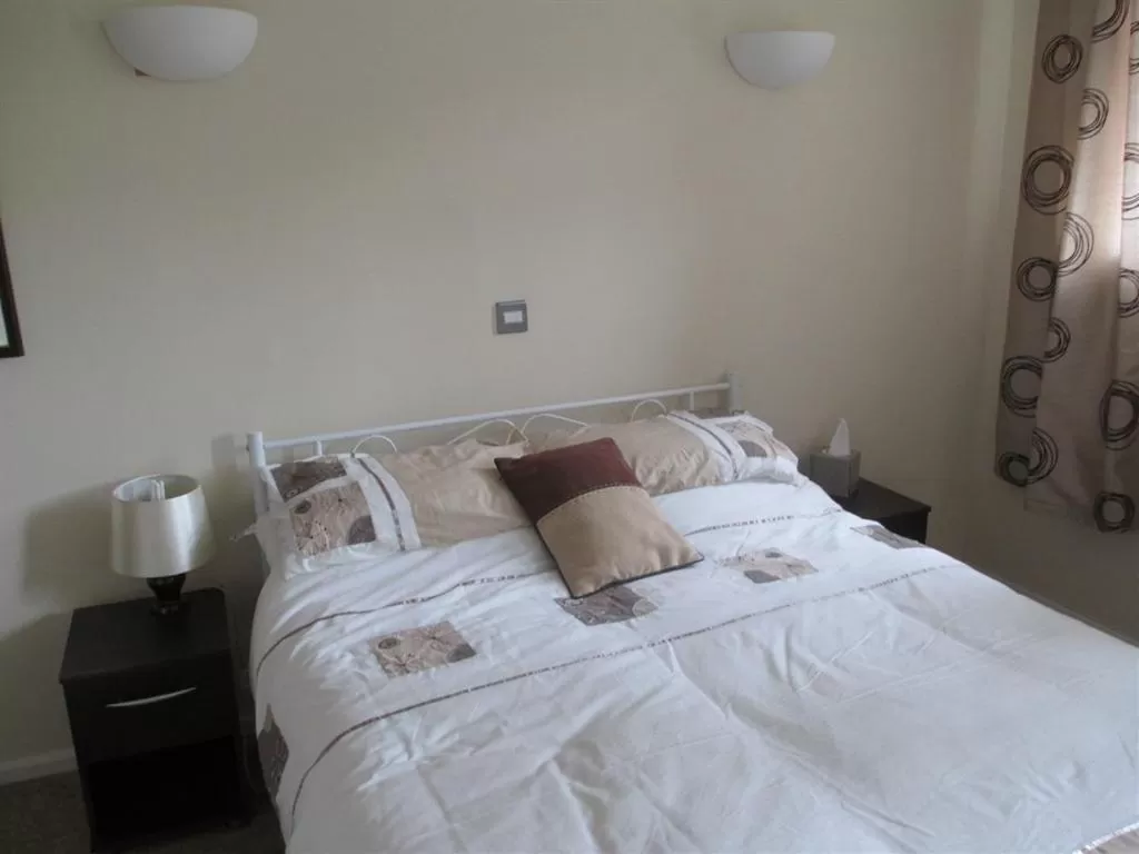 Double Room with Private Bathroom in Royal George