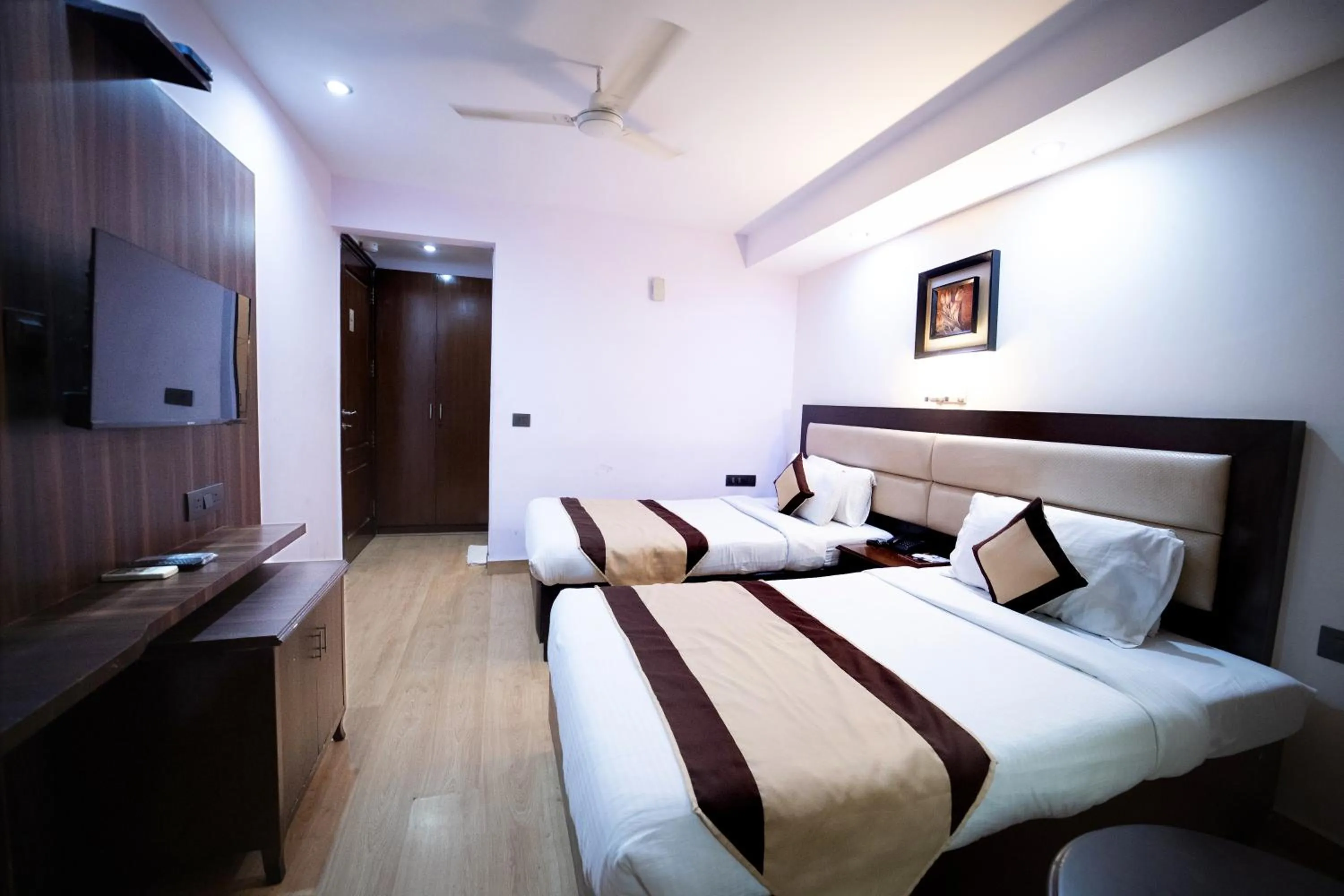 Photo of the whole room, Bed in Kastor International Hotel