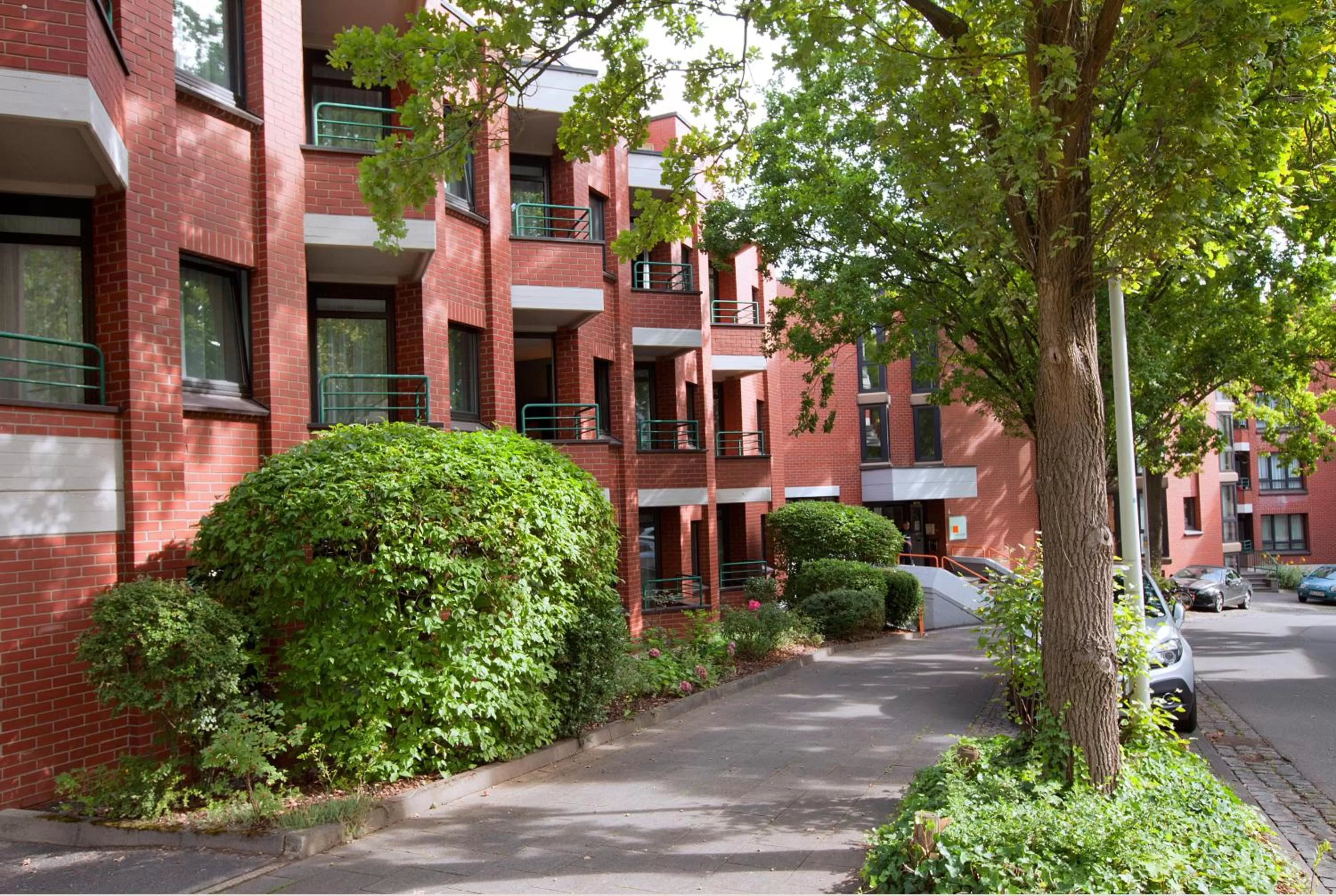 Property building in Tante ALMA's Bonner Hotel