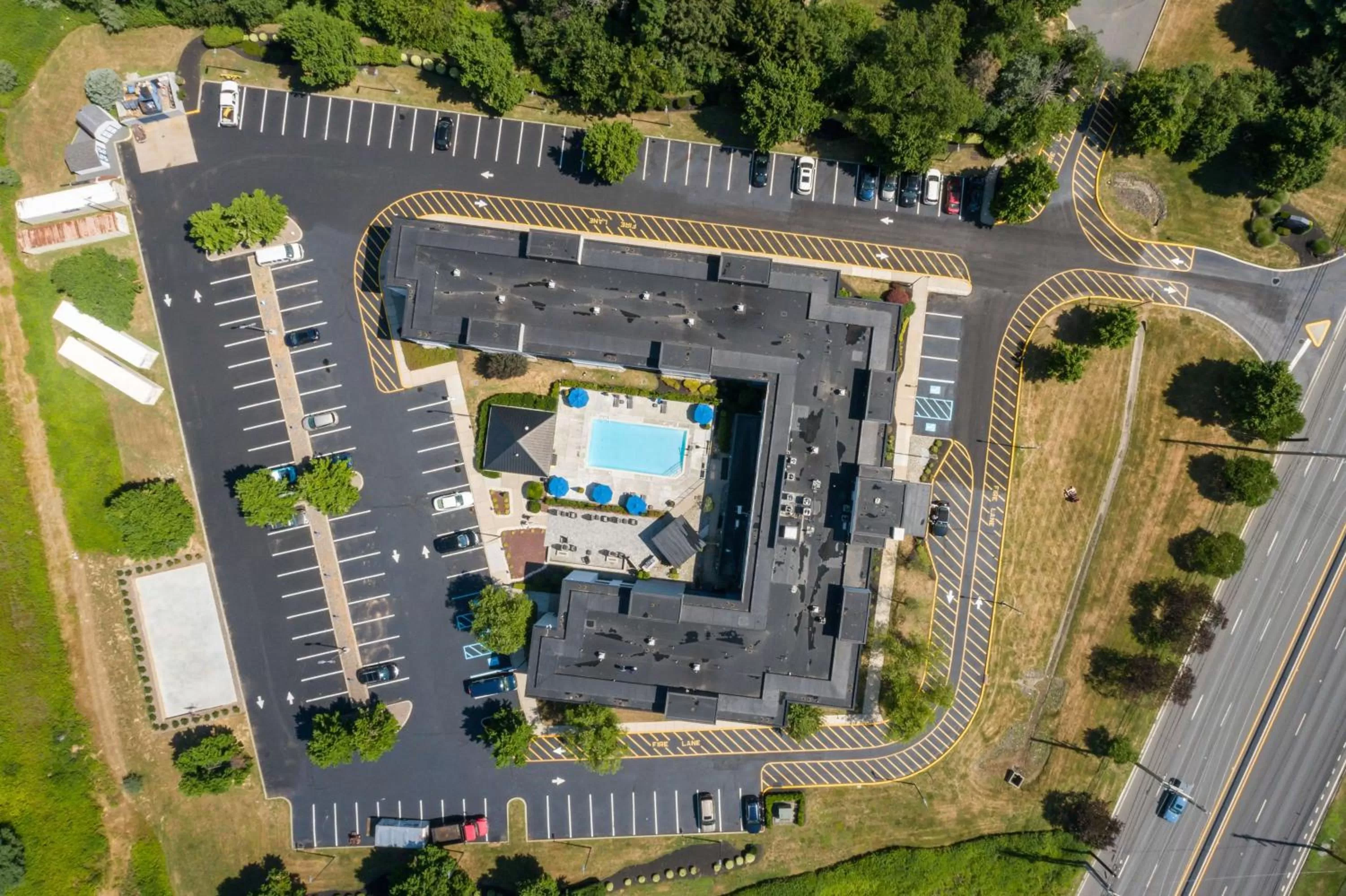 Property building in Hampton Inn Princeton