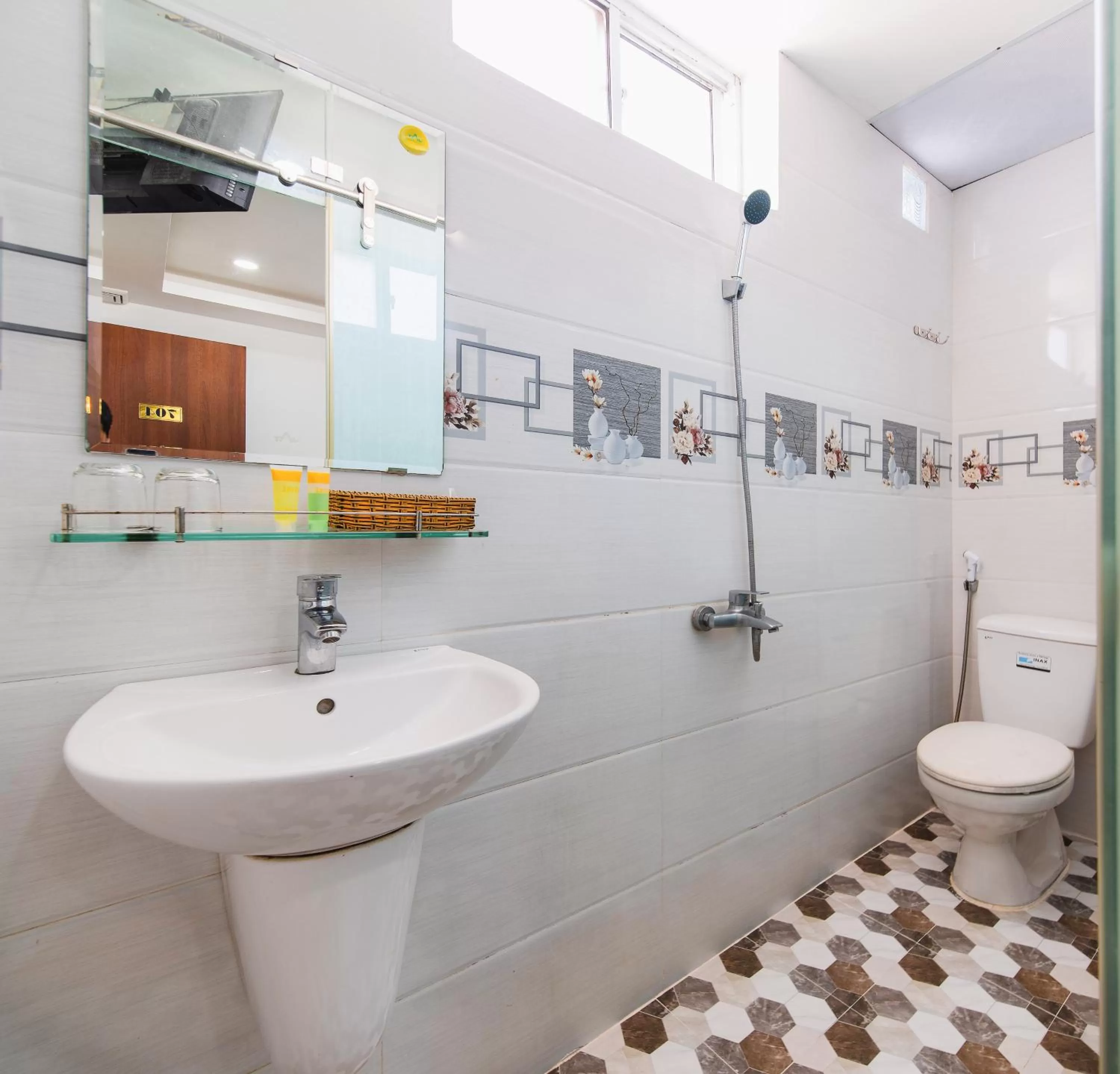 Toilet in Arise Seaside Hotel