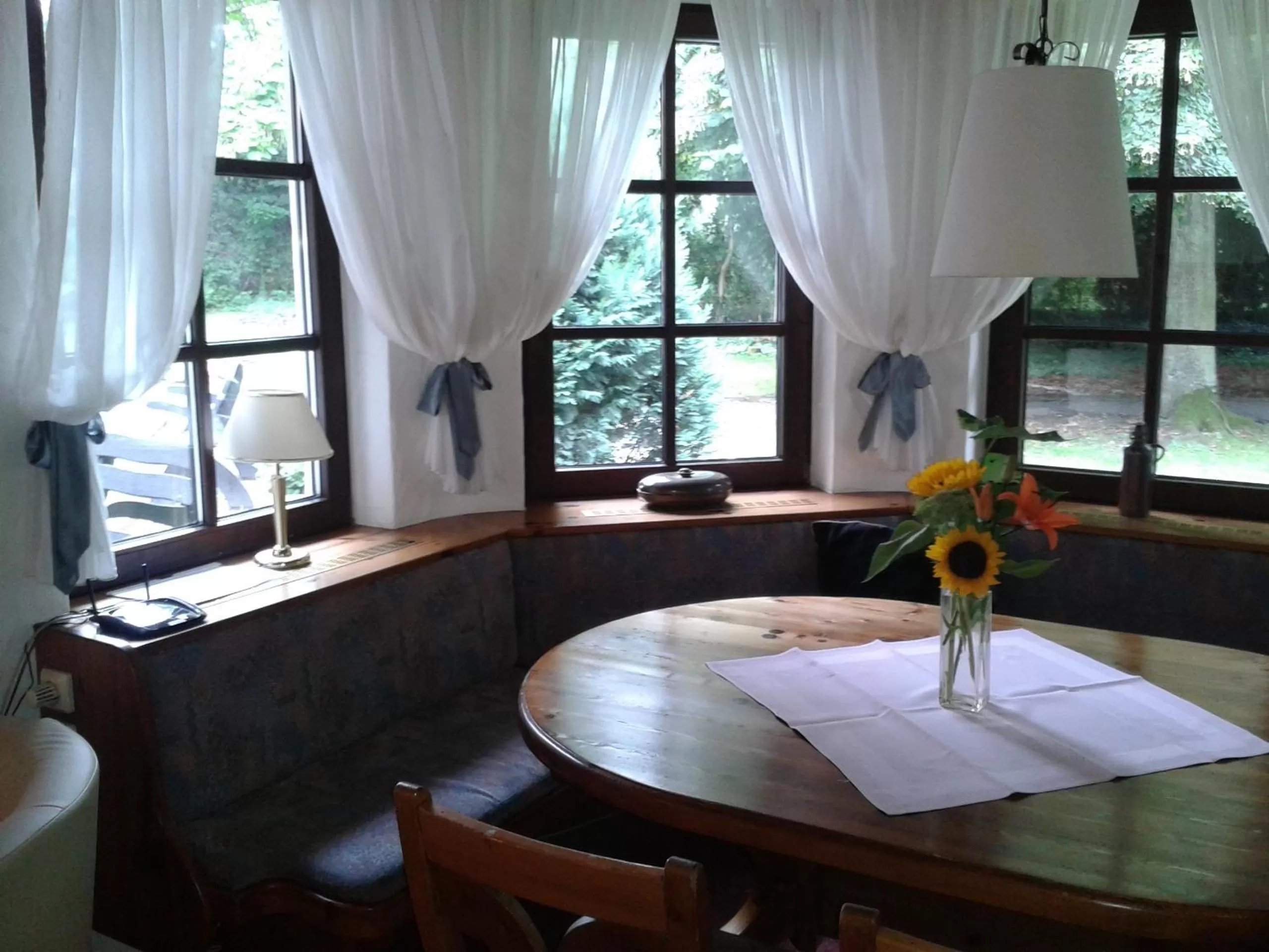 Communal lounge/ TV room in Hotel Büchner Garni