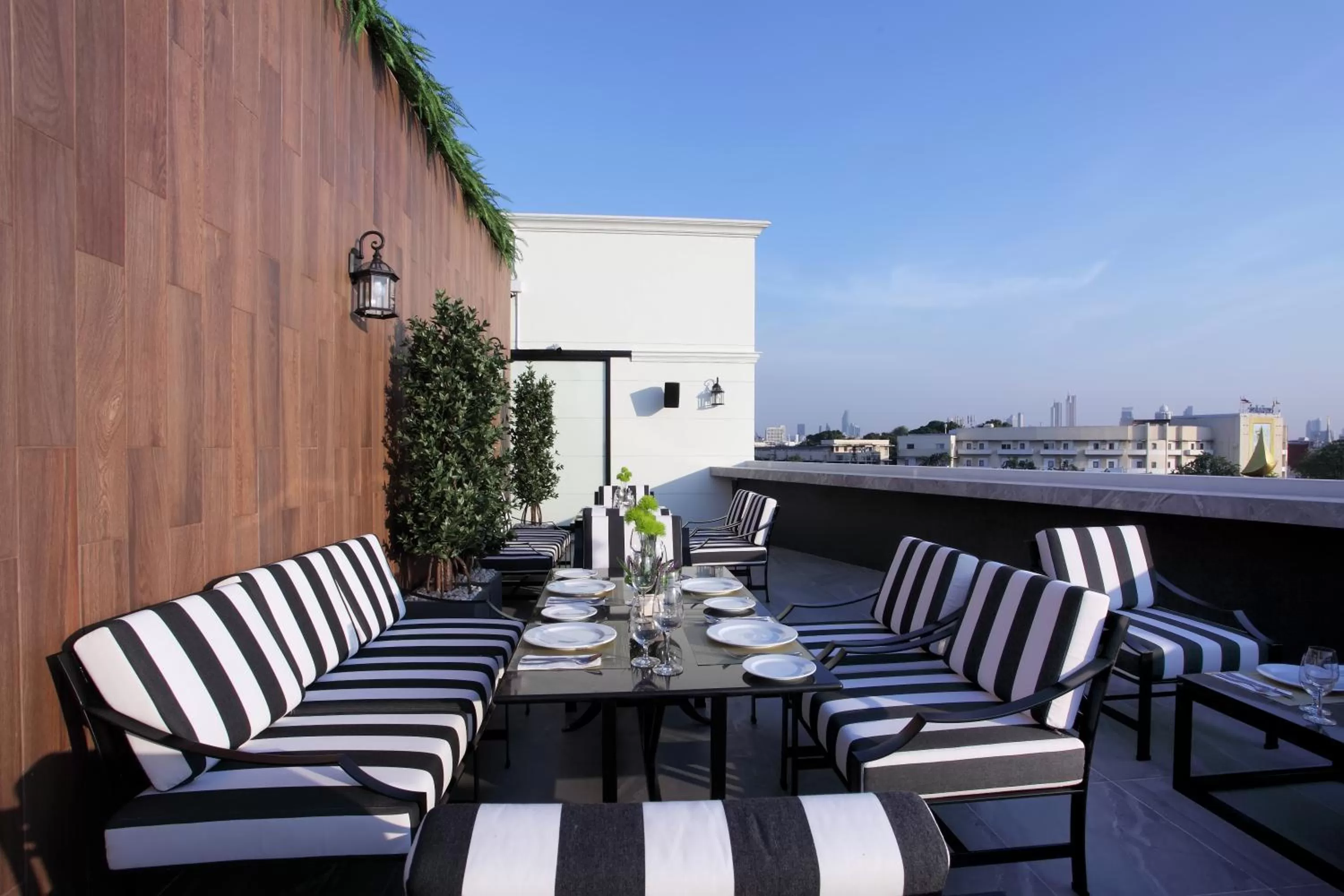 Villa De Khaosan by Chillax