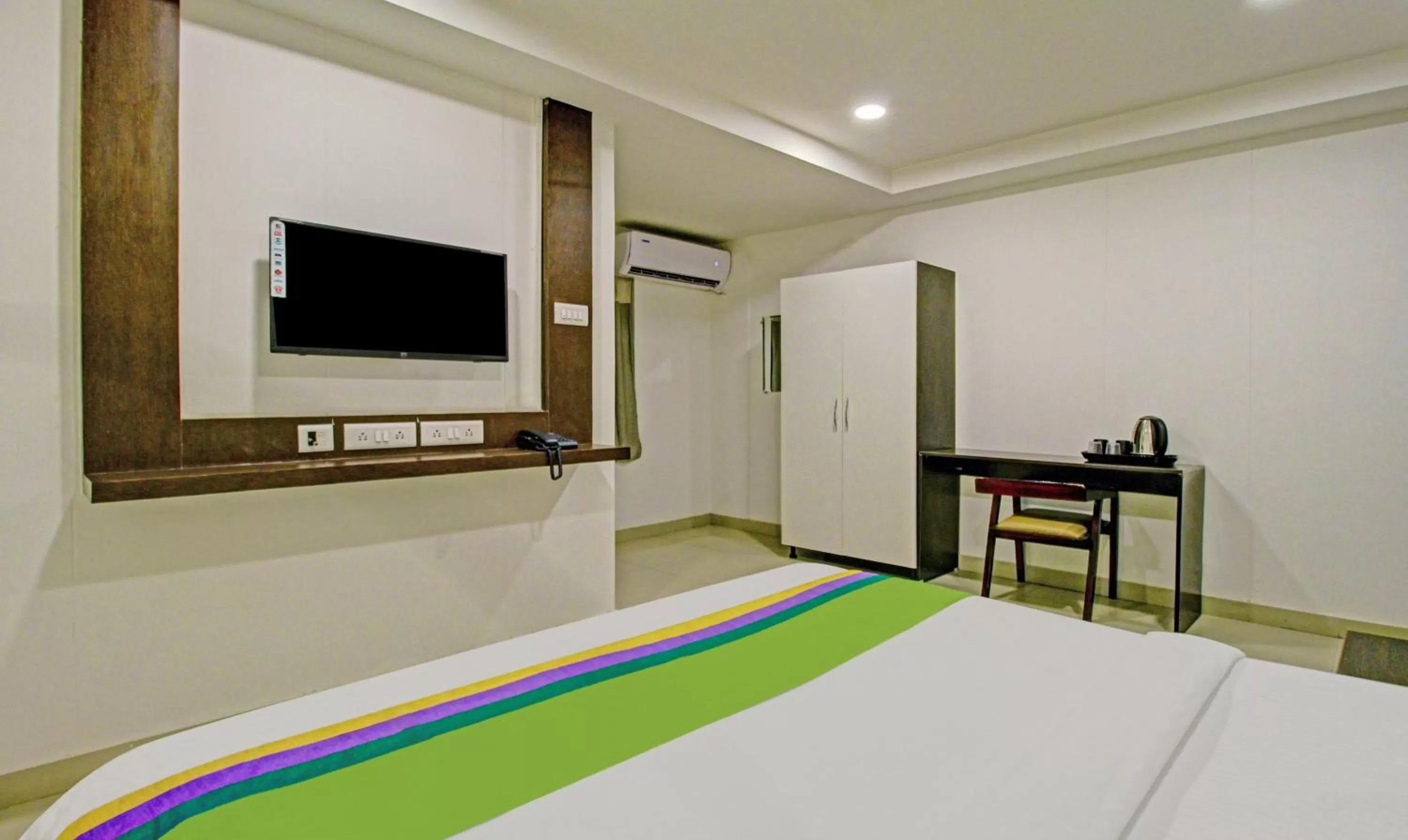 Standard Double Room in FabHotel Blue Dawn - Gachibowli - Nr ISB