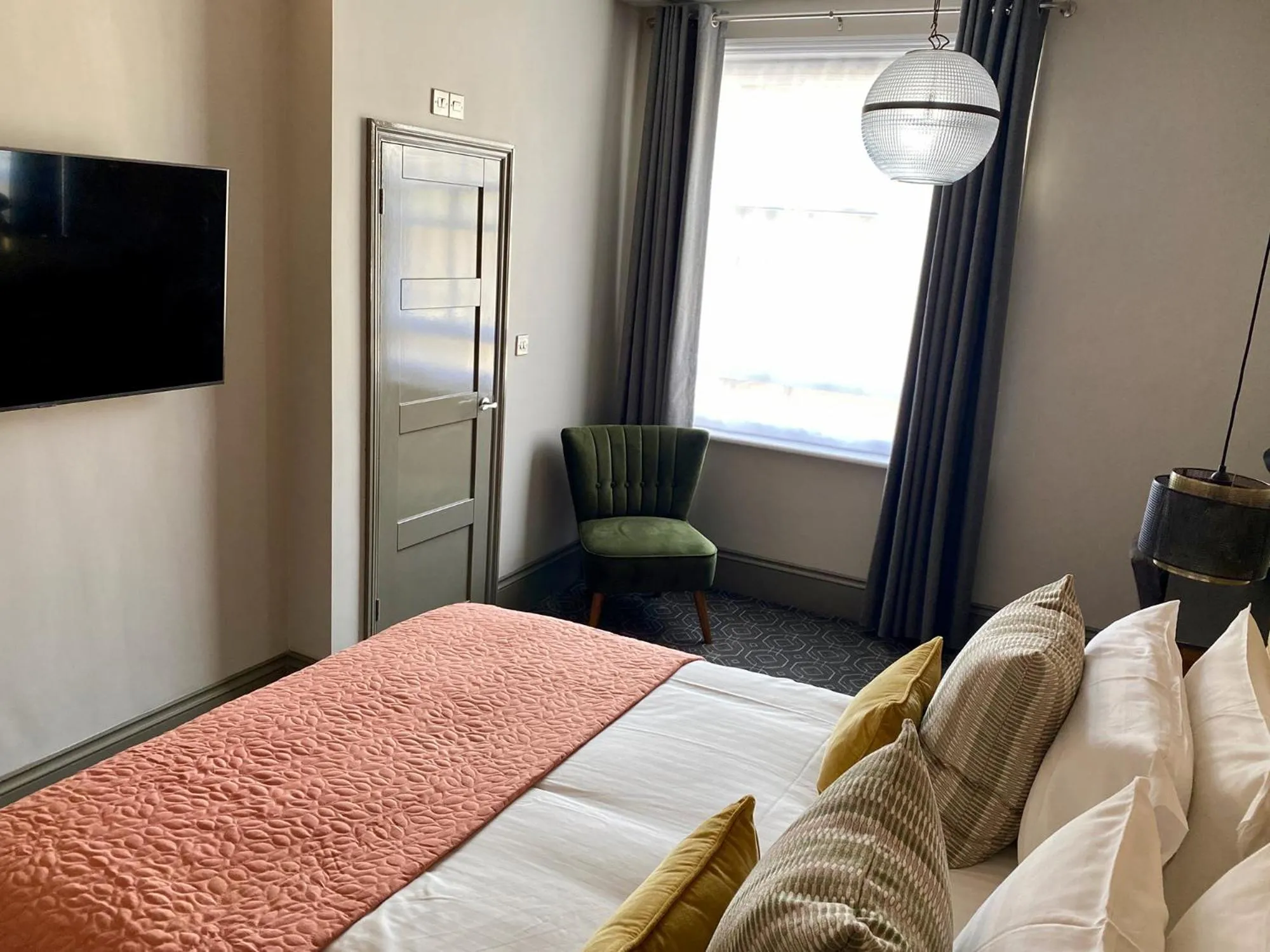 Bedroom, Bed in The Southern Belle