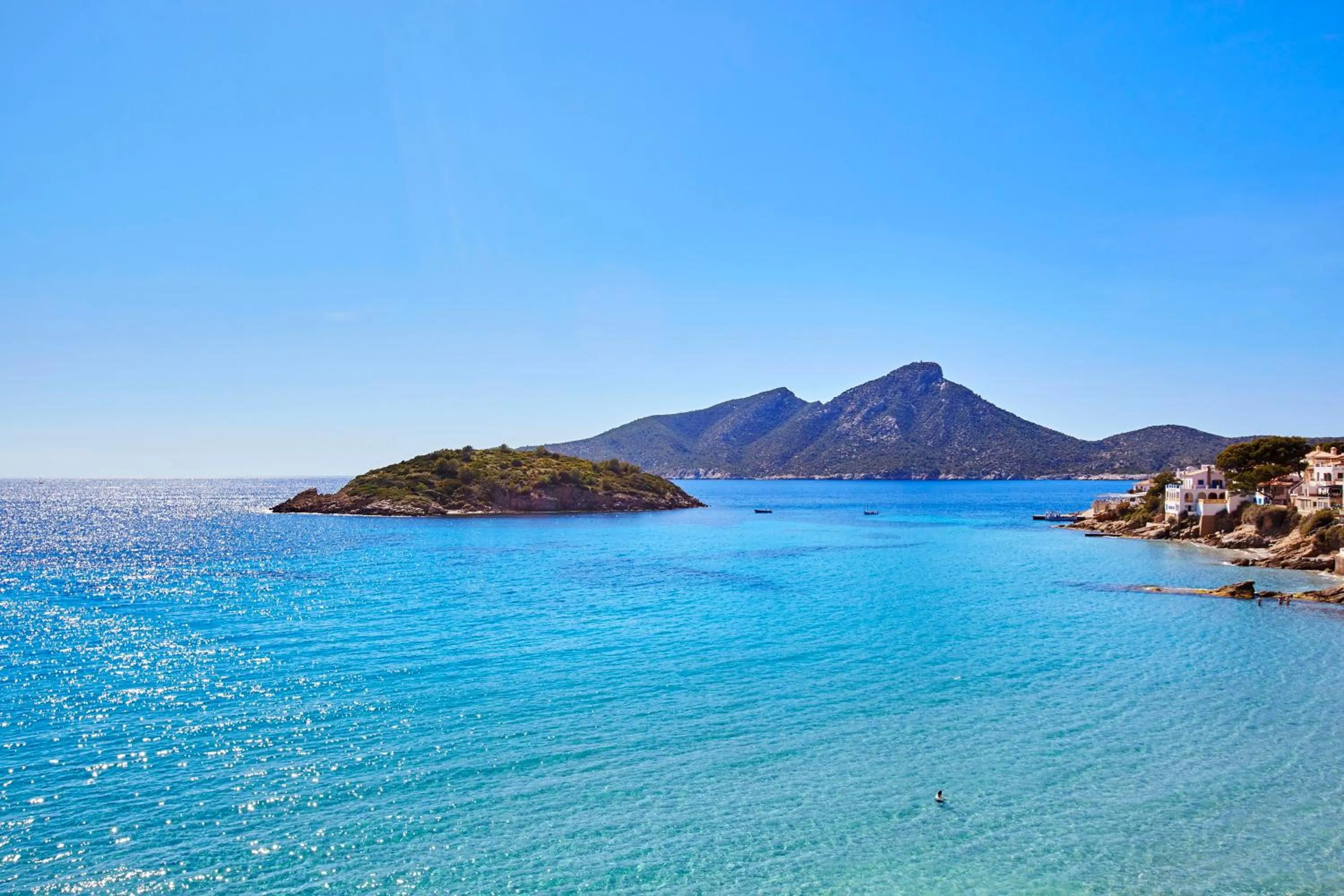 Beach in Universal Hotel Aquamarin