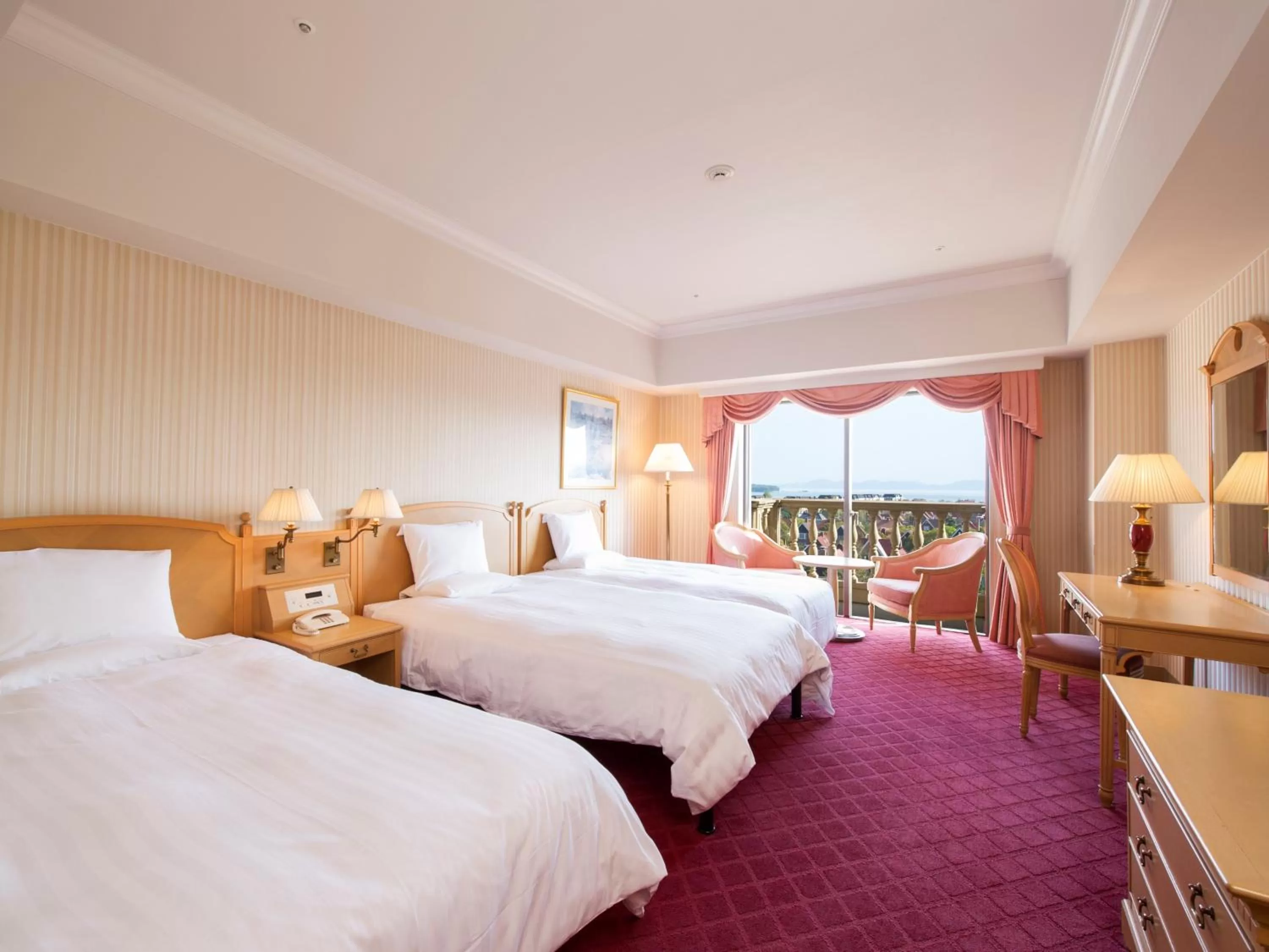 Triple Room with Park View in Hotel Okura JR Huis Ten Bosch
