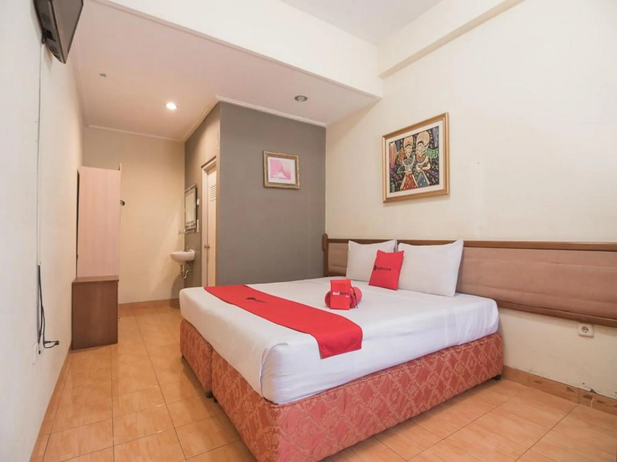 Bedroom, Bed in RedDoorz @ Buah Batu 3