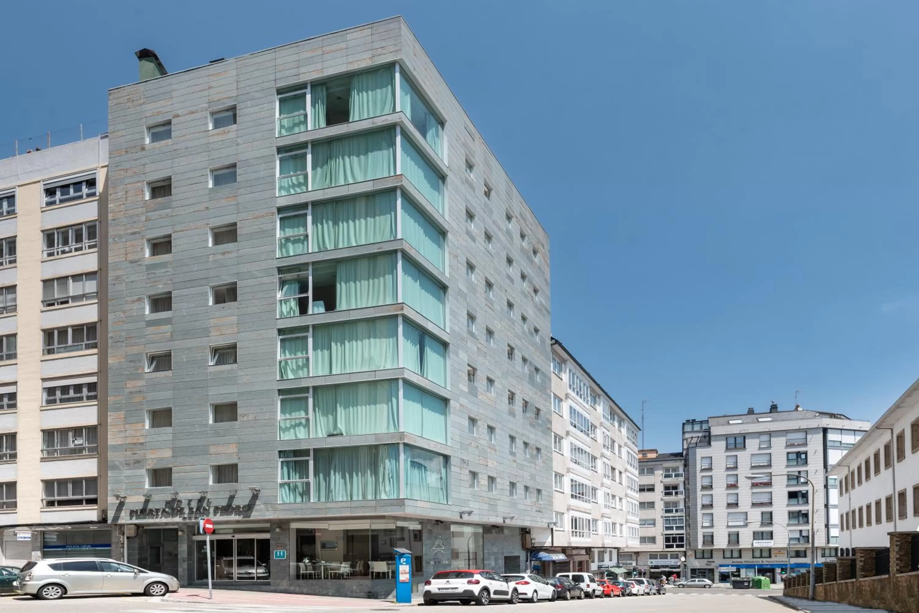 Property building in Exe Puerta San Pedro