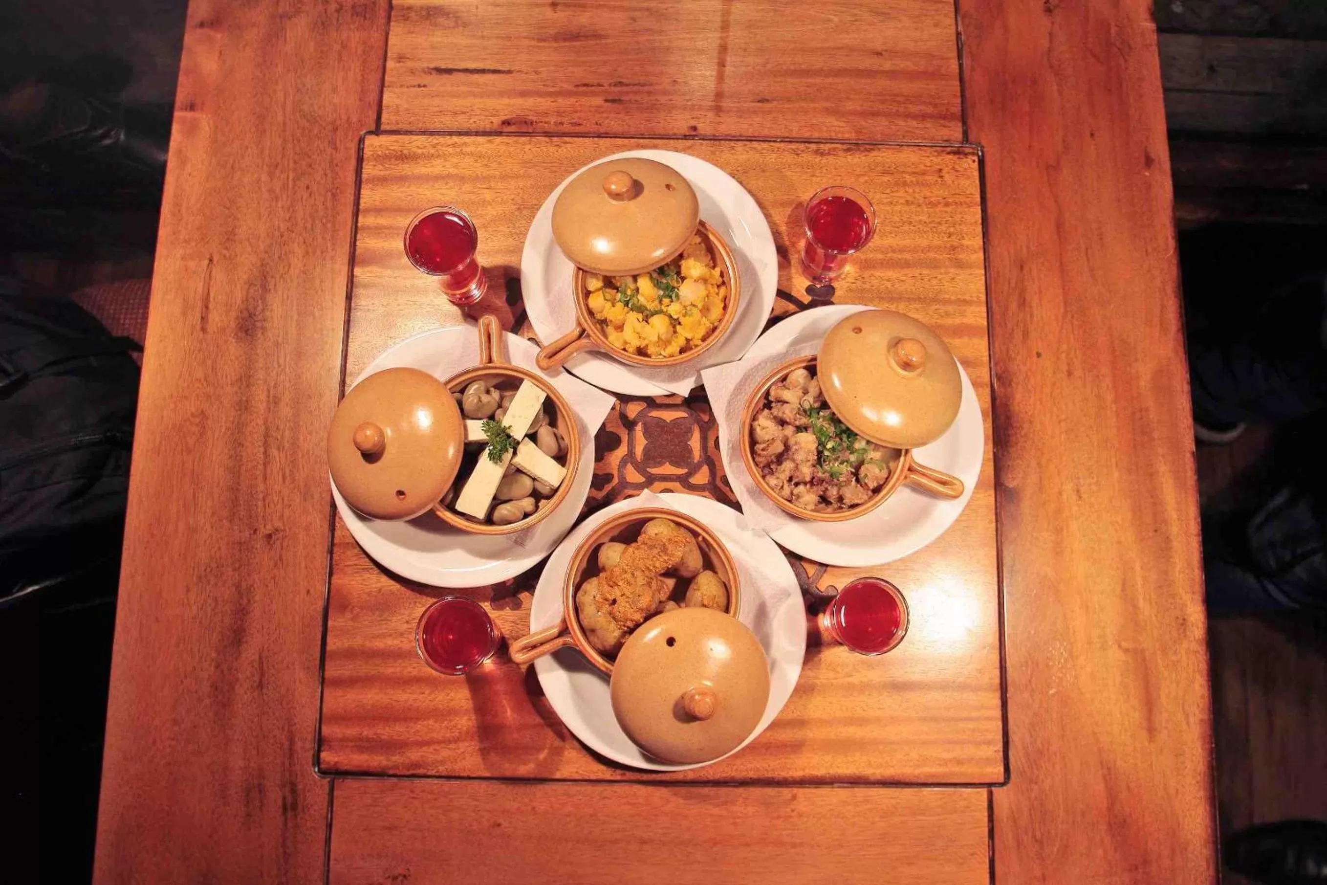 Food in Hacienda Hostería Dos Chorreras