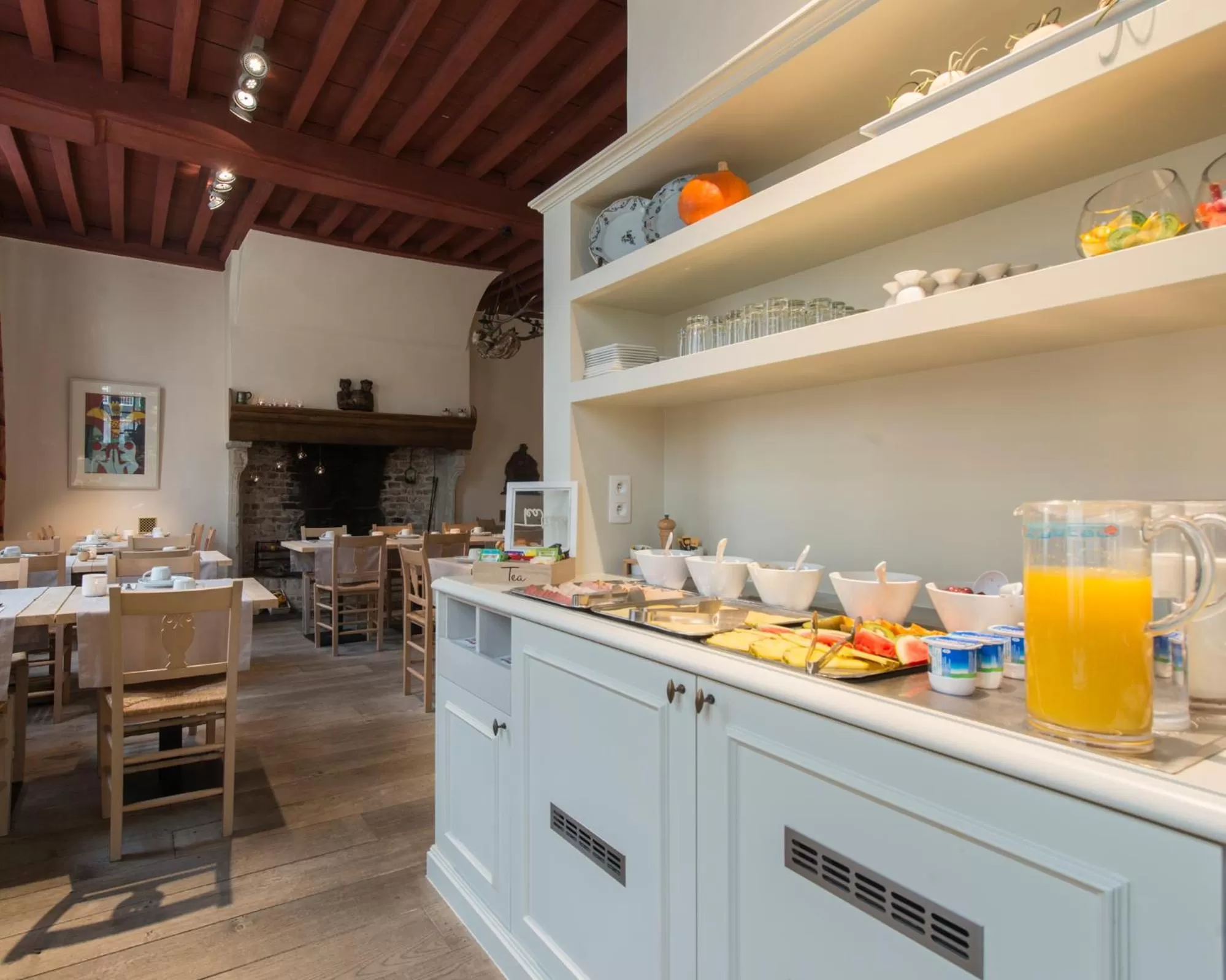 Food and drinks in Hotel Adornes