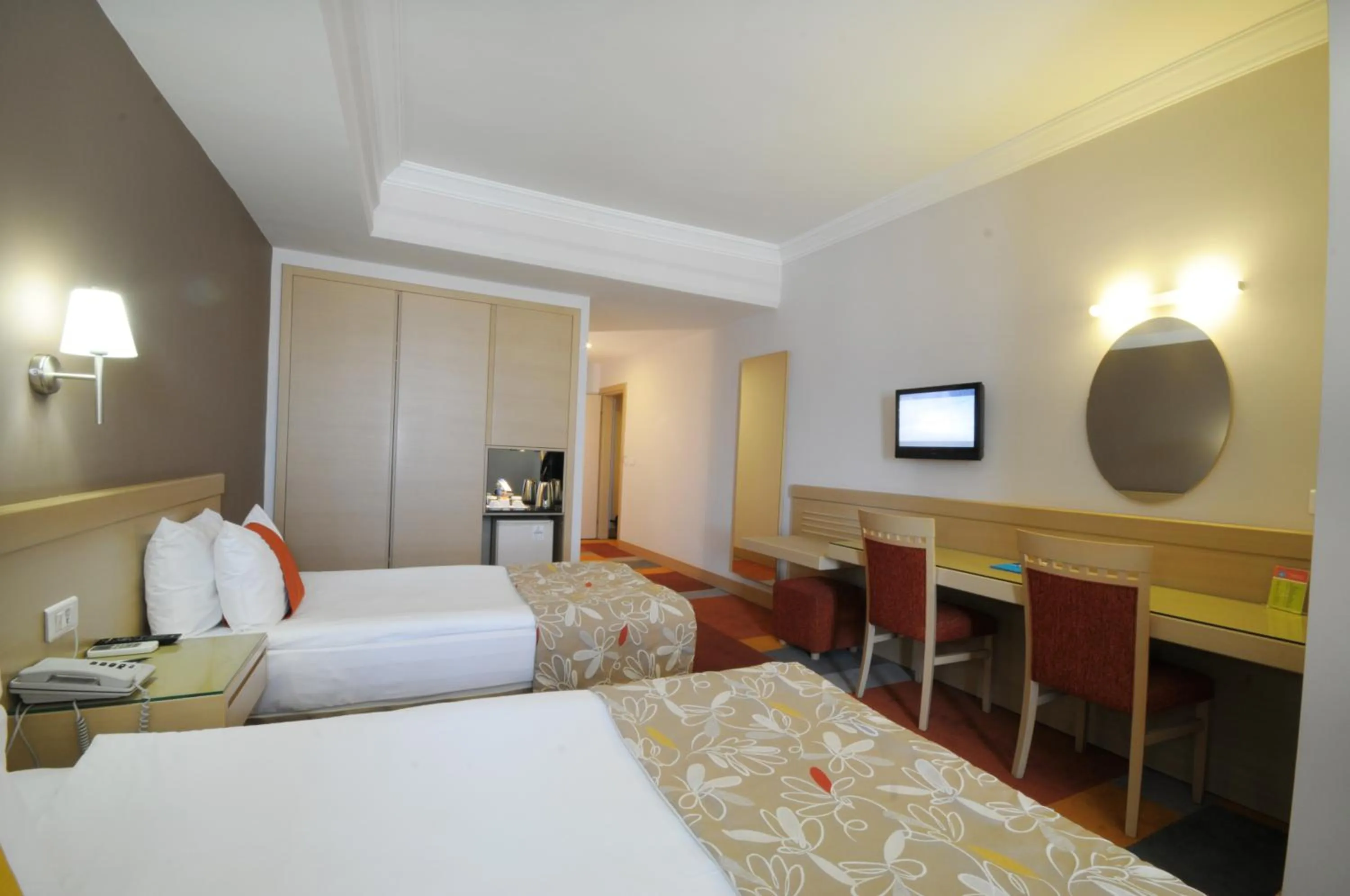 Photo of the whole room, Bed in SV Business Hotel Diyarbakır