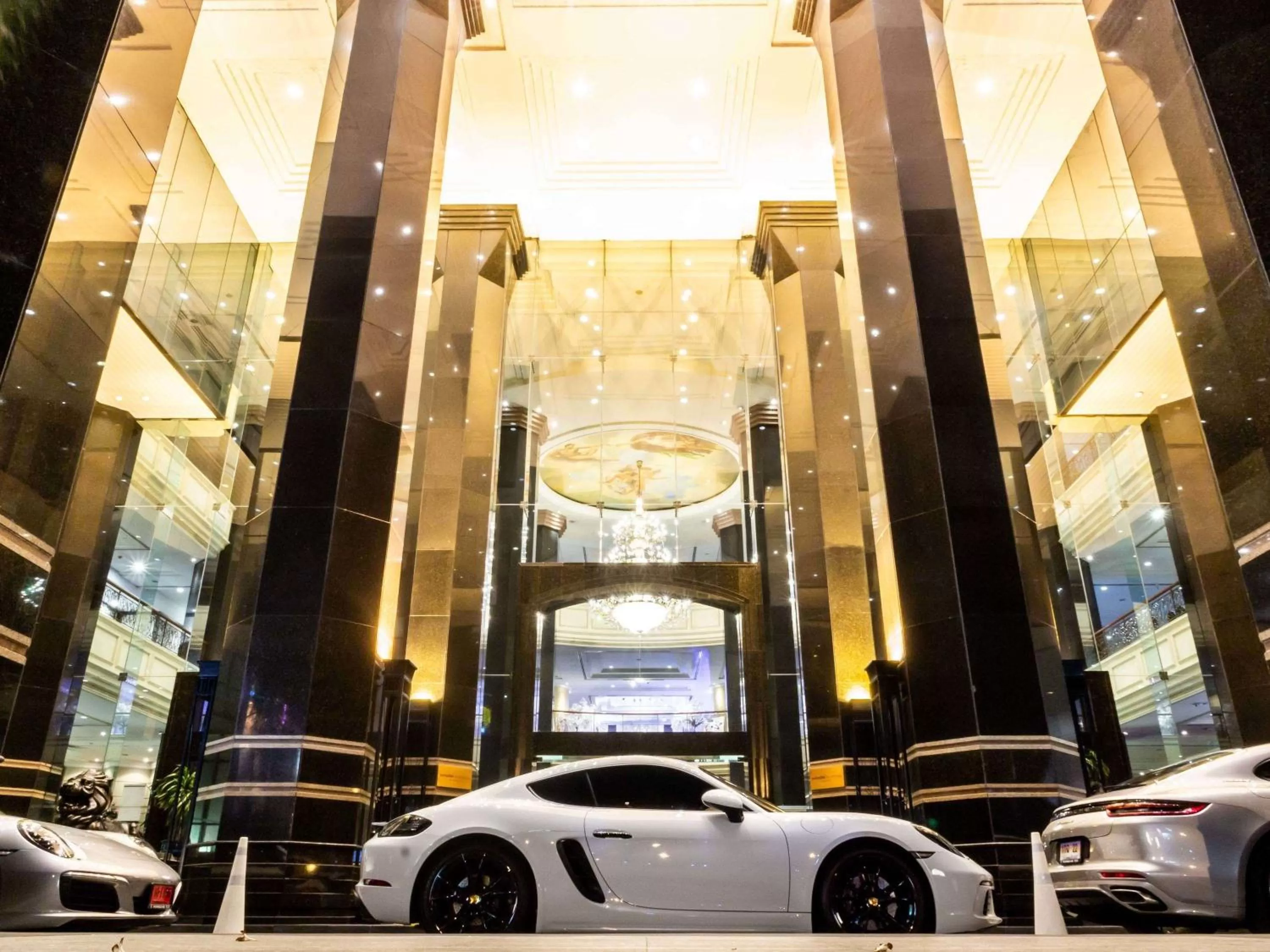 Property building in Swissotel Bangkok Ratchada