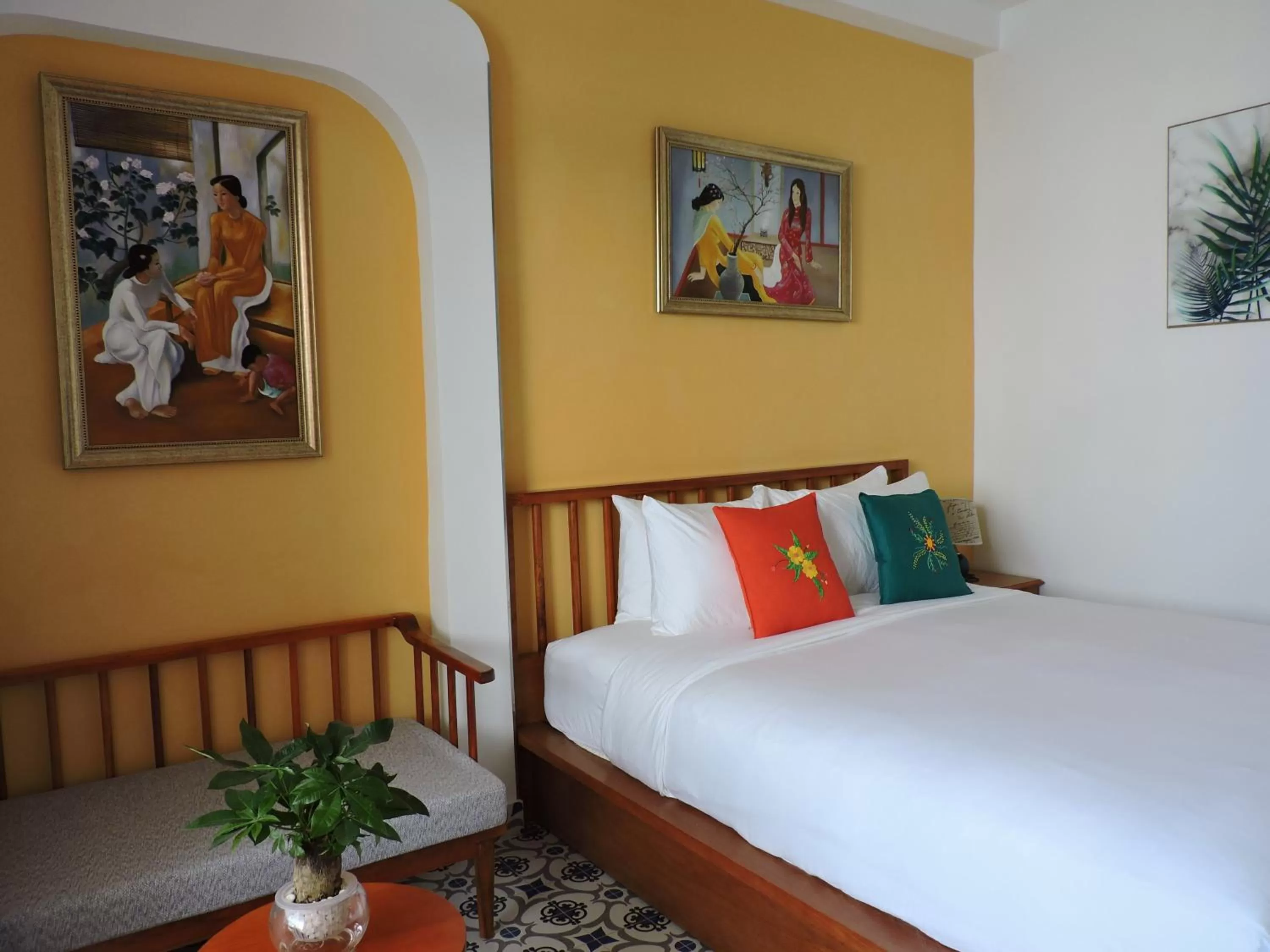 Bedroom, Bed in Chez Mimosa Local - Free Laundry