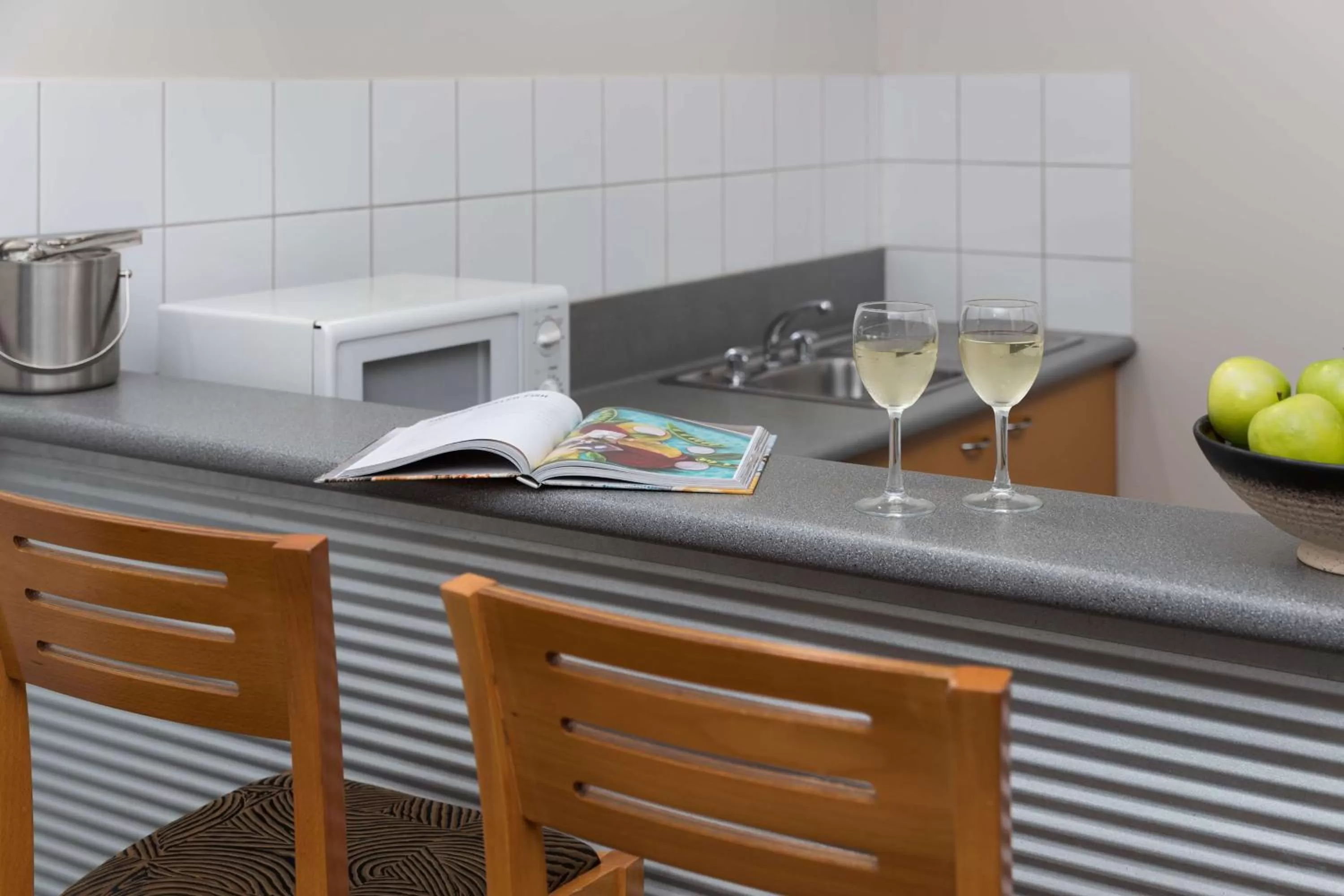 Kitchen or kitchenette in Rydges Darwin Central