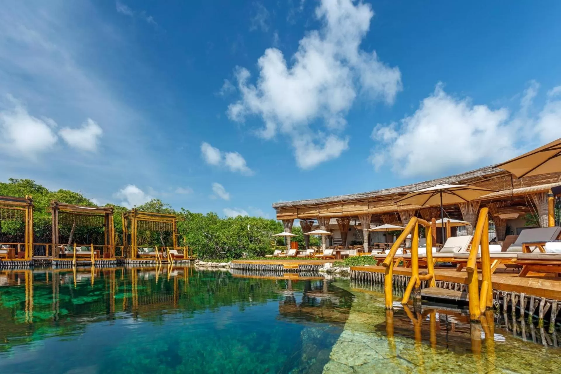 Swimming pool in Hotel Shibari - Restaurant & Cenote Club