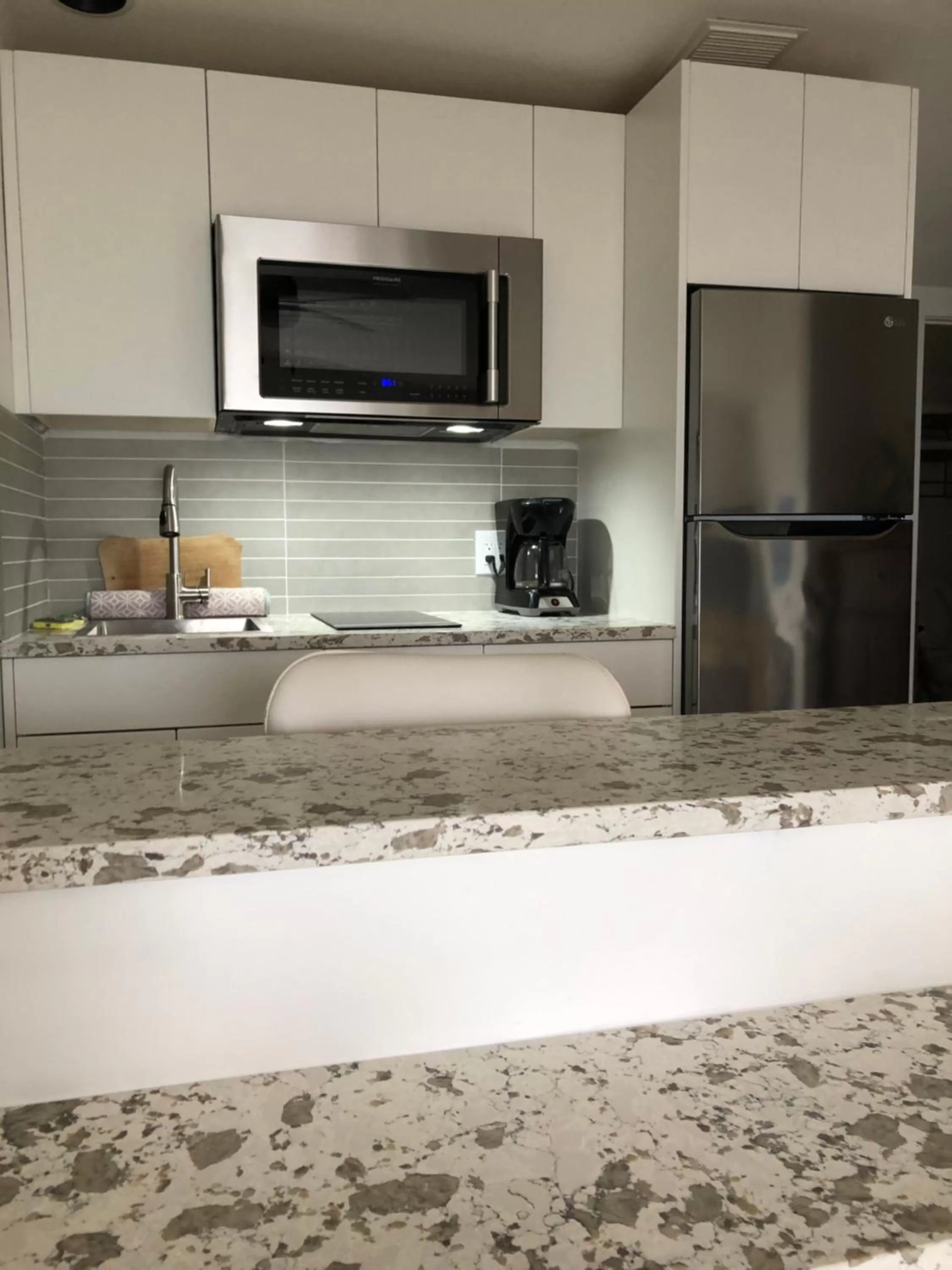 Kitchen/Kitchenette in Qualicum Breeze Beach Resort