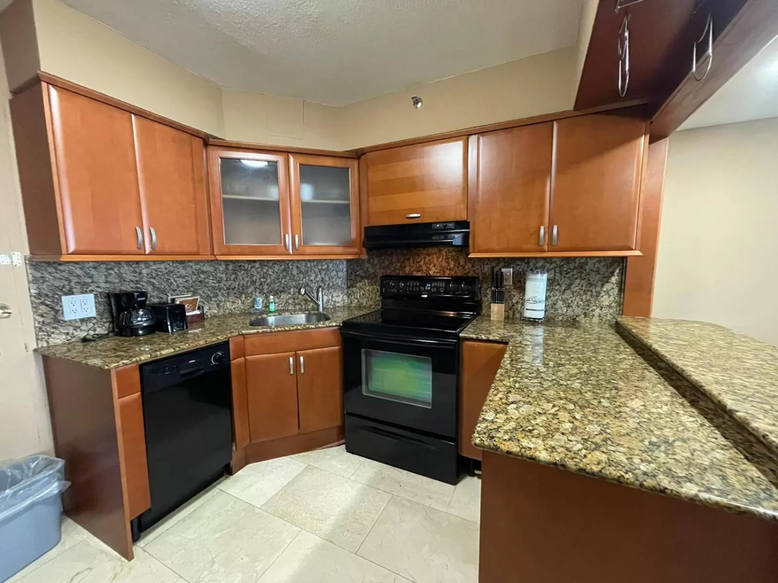 kitchen, Kitchen/Kitchenette in The Alexander Beach Residences