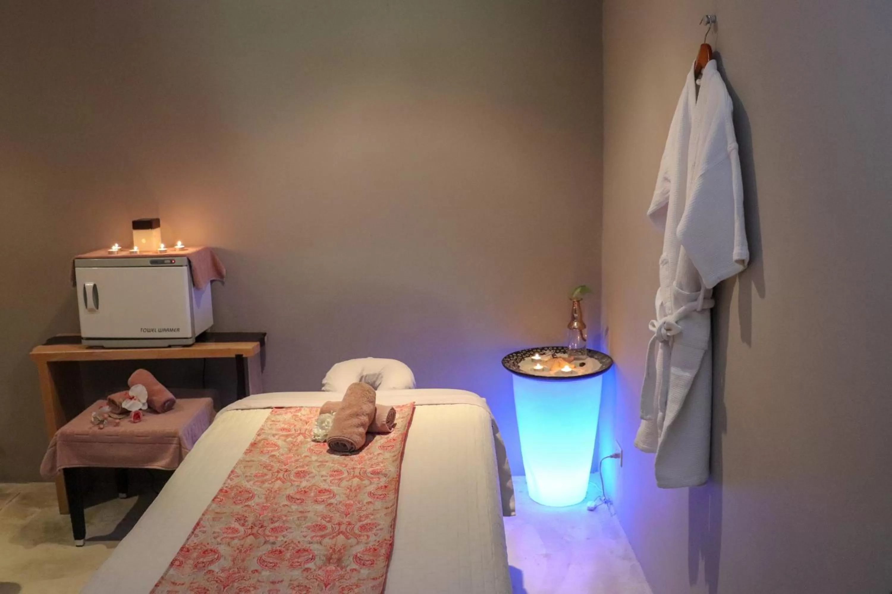 Massage in Privilege Aluxes Adults Only