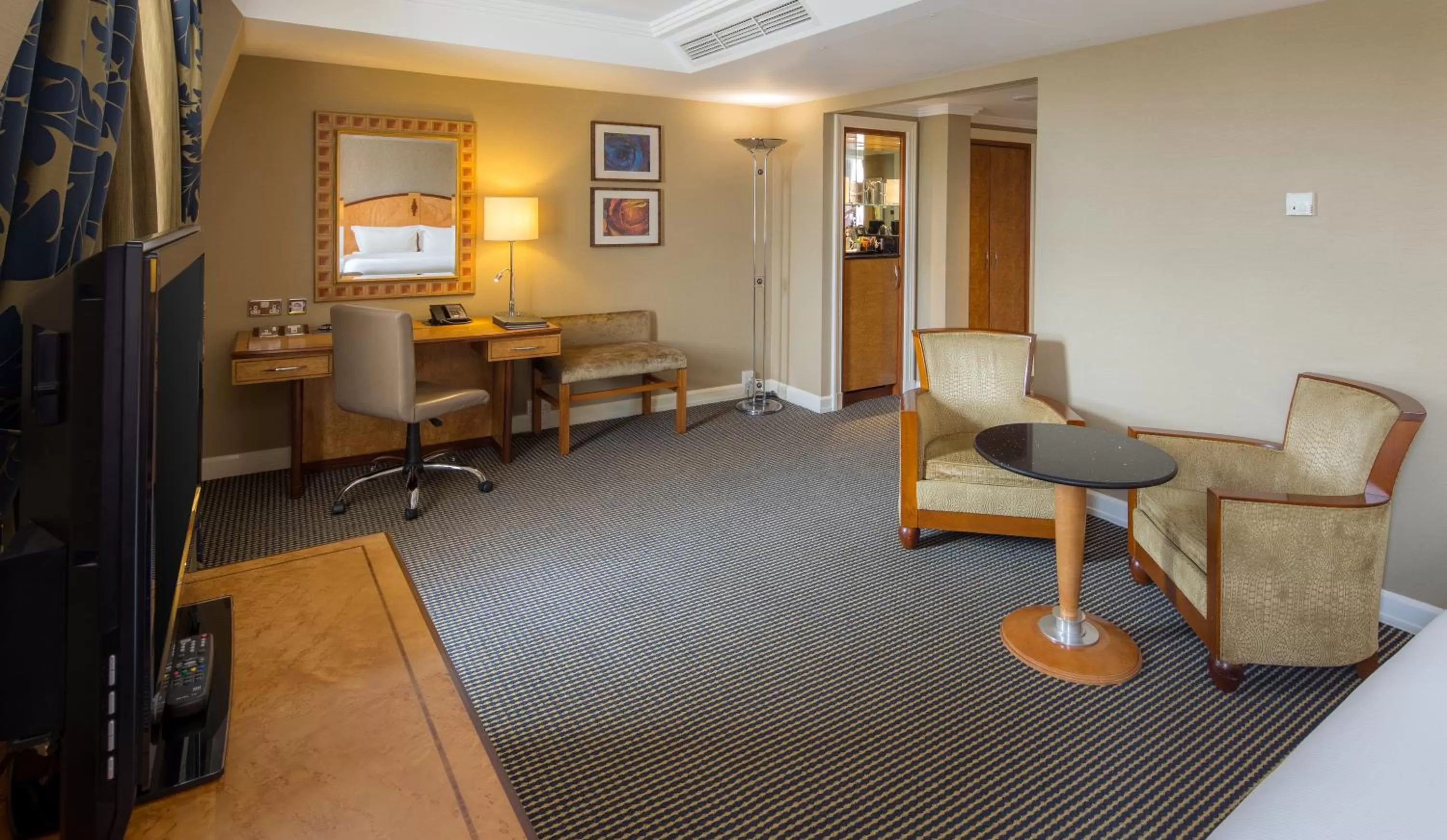 Bedroom in Hilton London Paddington