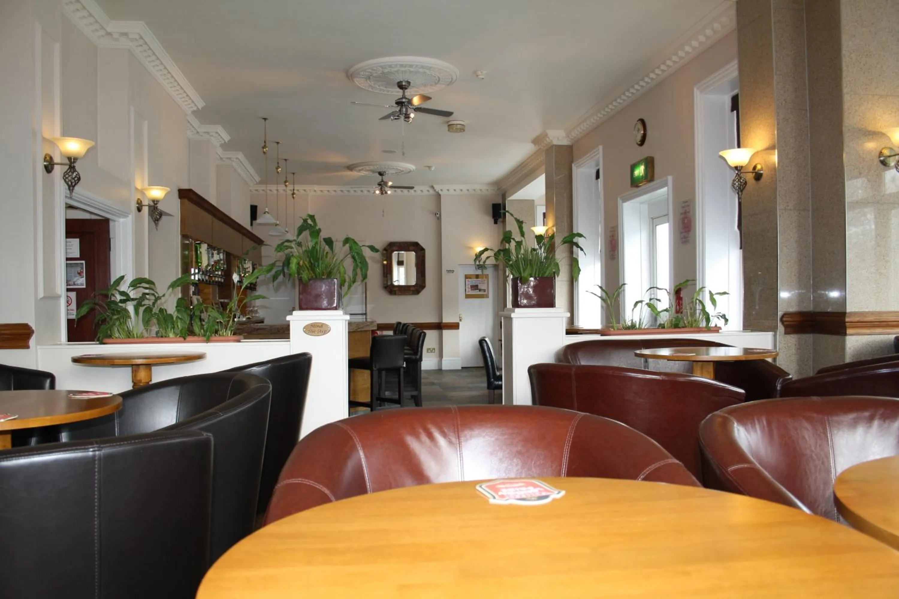 Lounge or bar in Uno Thames Riverside Hotel By Uno