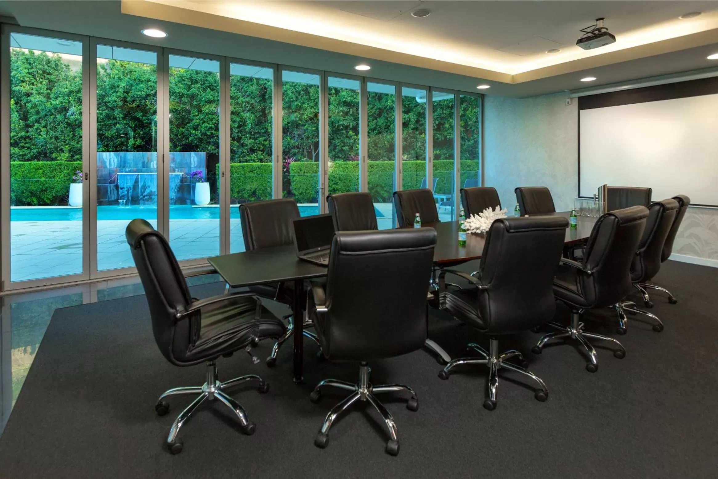 Meeting/conference room in Springfield Lakes Boutique Hotel