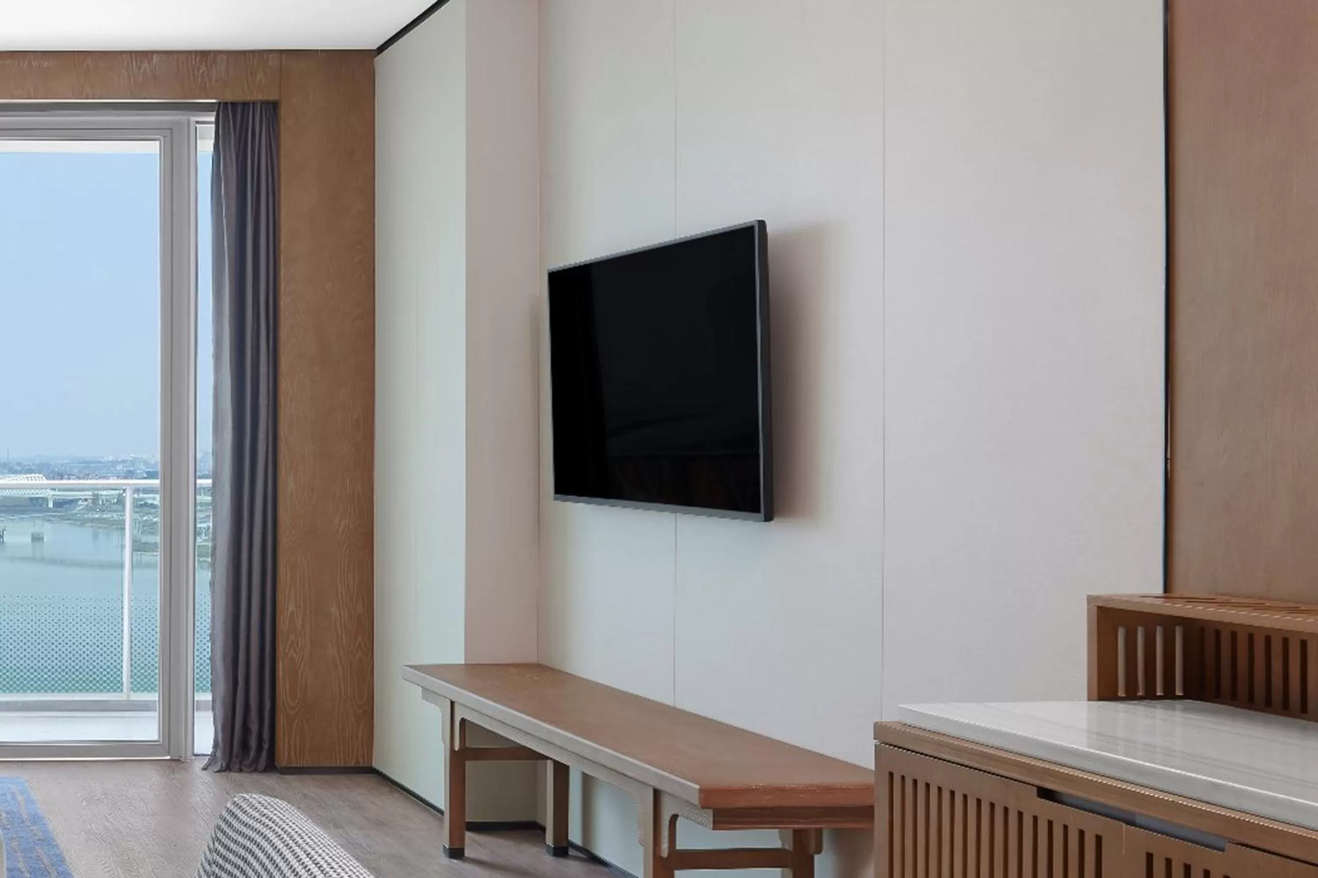 TV and multimedia in Sheraton Zhaoqing Dinghu