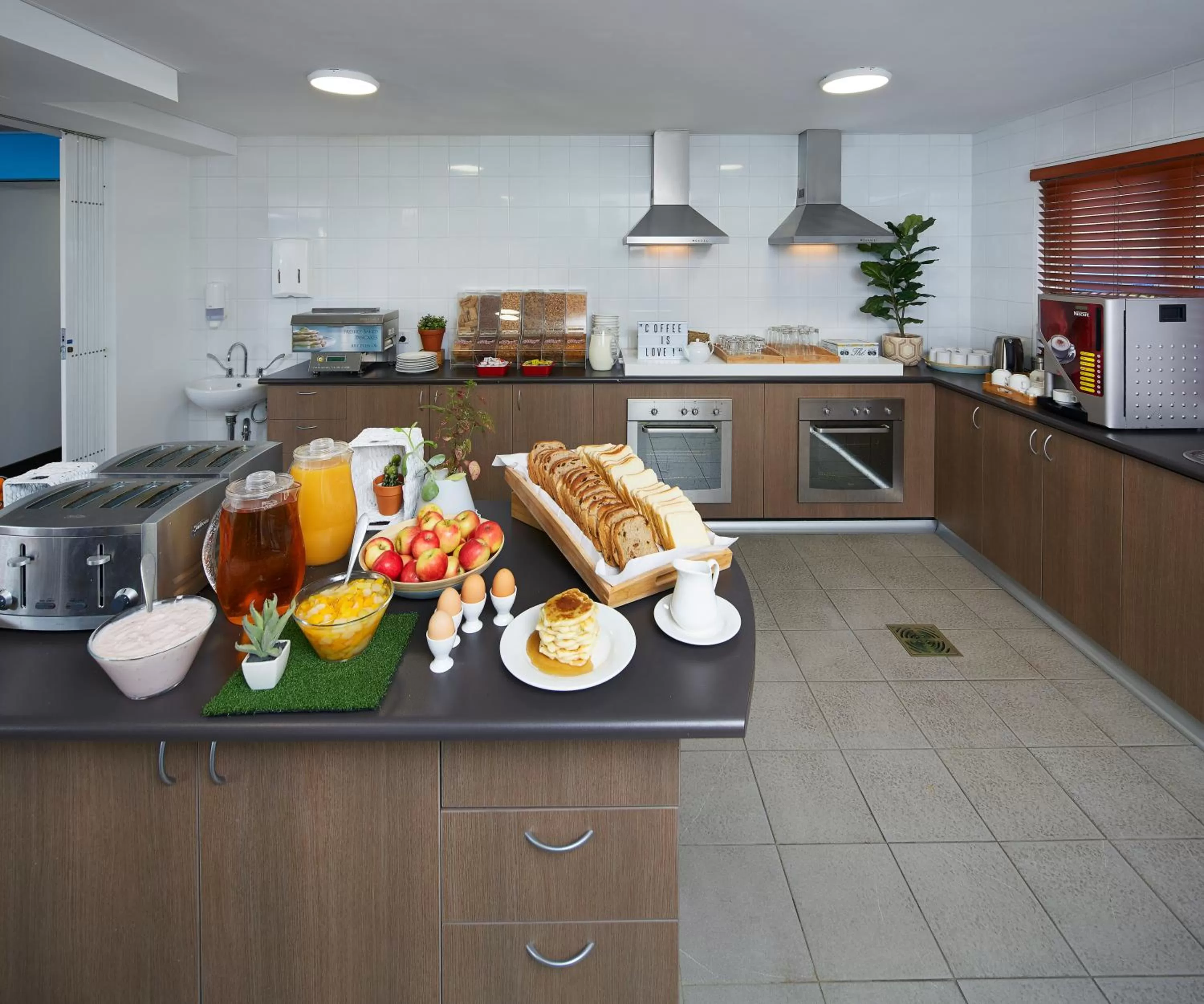 Continental breakfast in ibis Budget Perth Airport