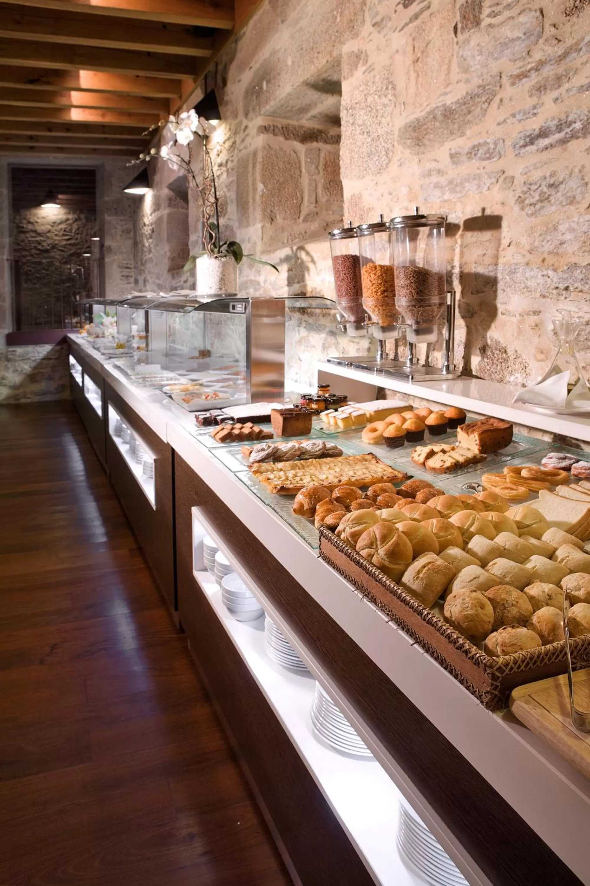 Restaurant/places to eat in San Francisco Hotel Monumento