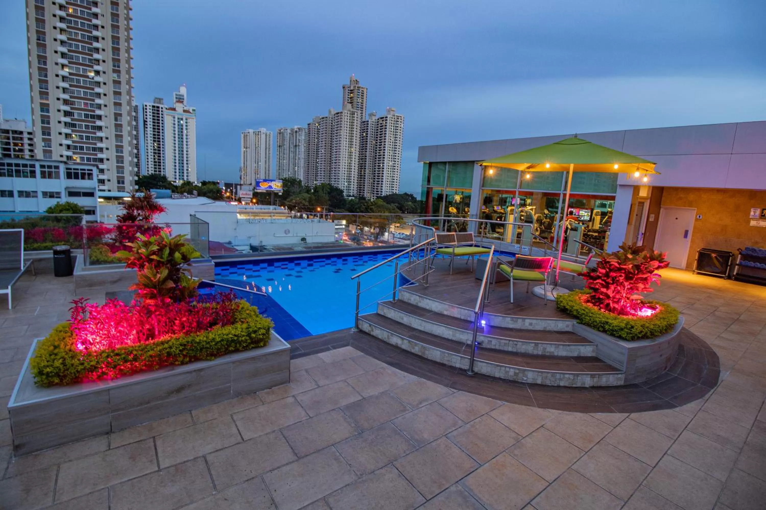 Swimming pool in Ramada Plaza by Wyndham Panama Punta Pacifica