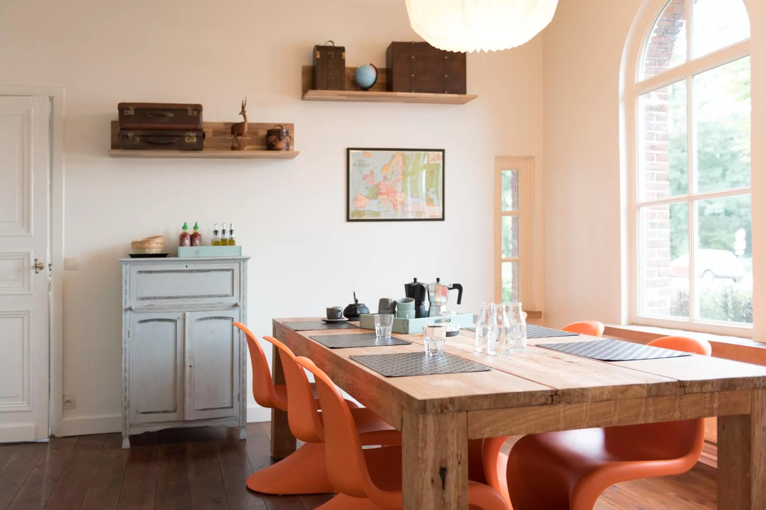 Food and drinks in Enroute367